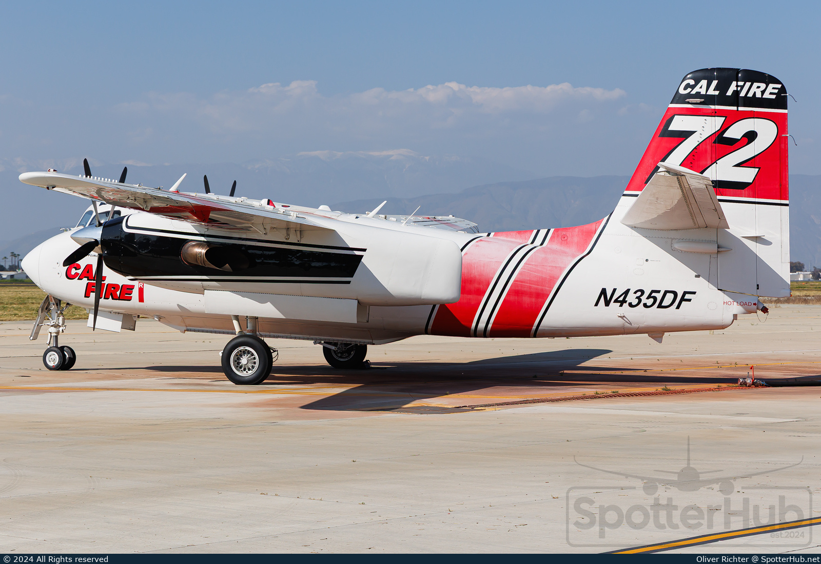 Photo of N435DF - Grumman S-2F3AT Turbo Tracker operated by California Department of Forestry