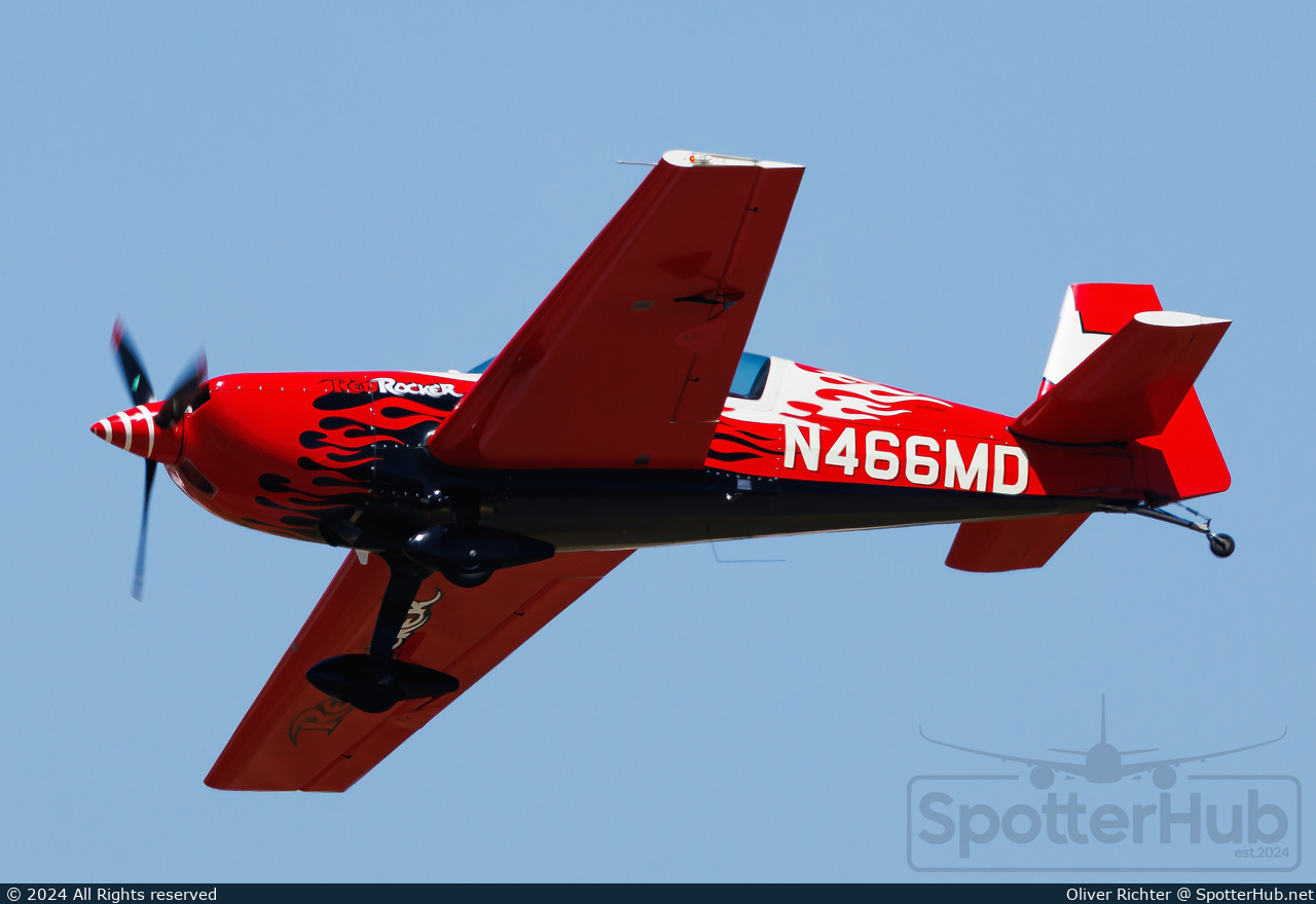 Photo of N466MD - Extra EA-300L operated by Private
