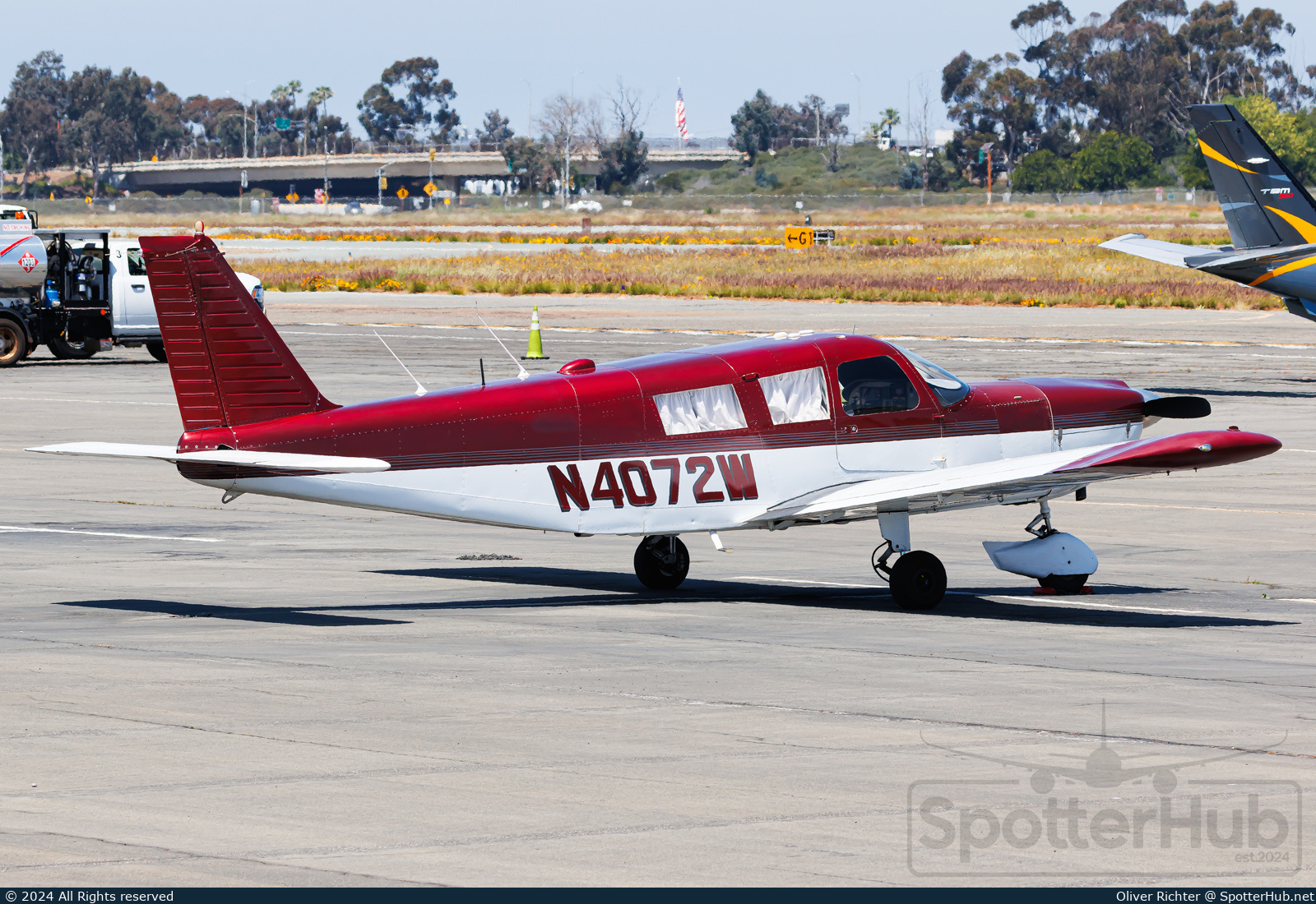 Photo of N4072W - Piper PA-32-300 Cherokee Six operated by Private