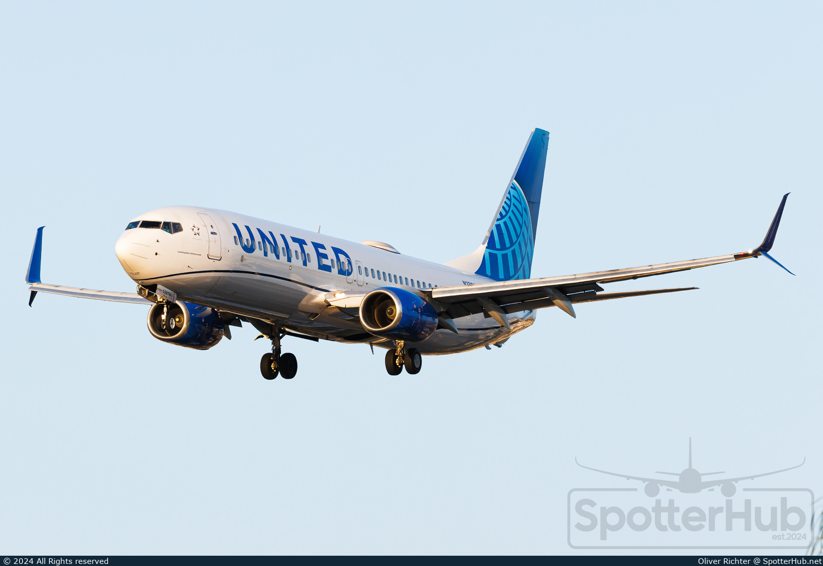 Photo of N37287 - Boeing 737-824 operated by United Airlines