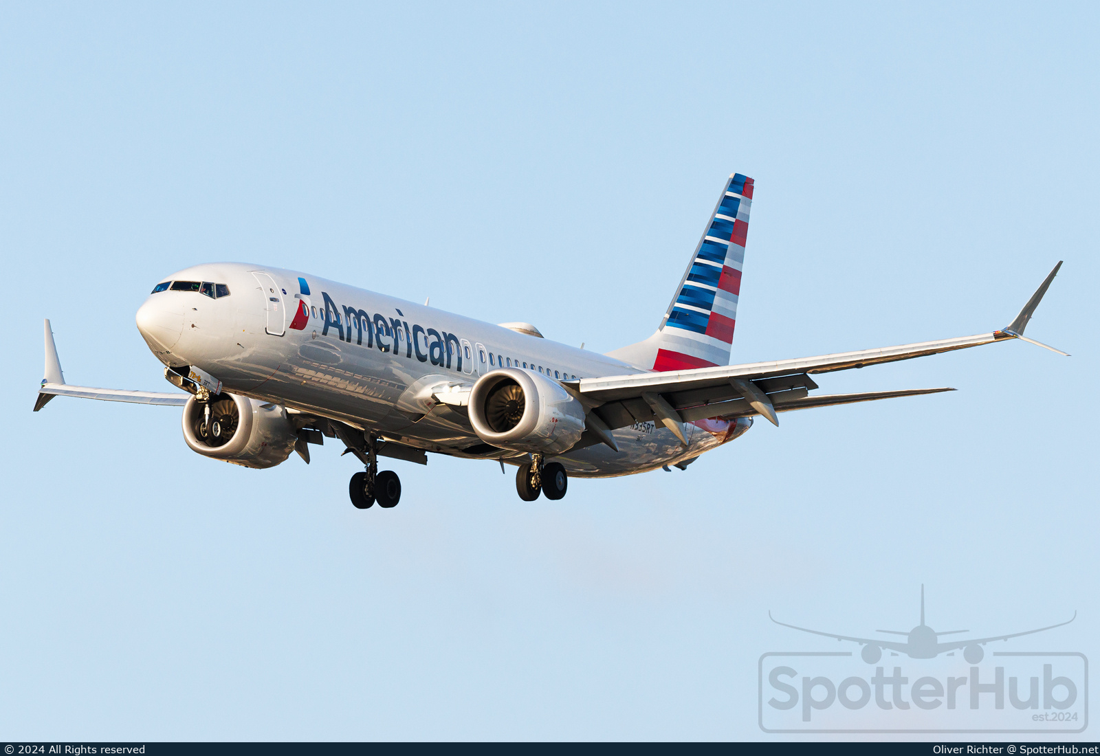 Photo of N335RT - Boeing 737 MAX 8 operated by American Airlines