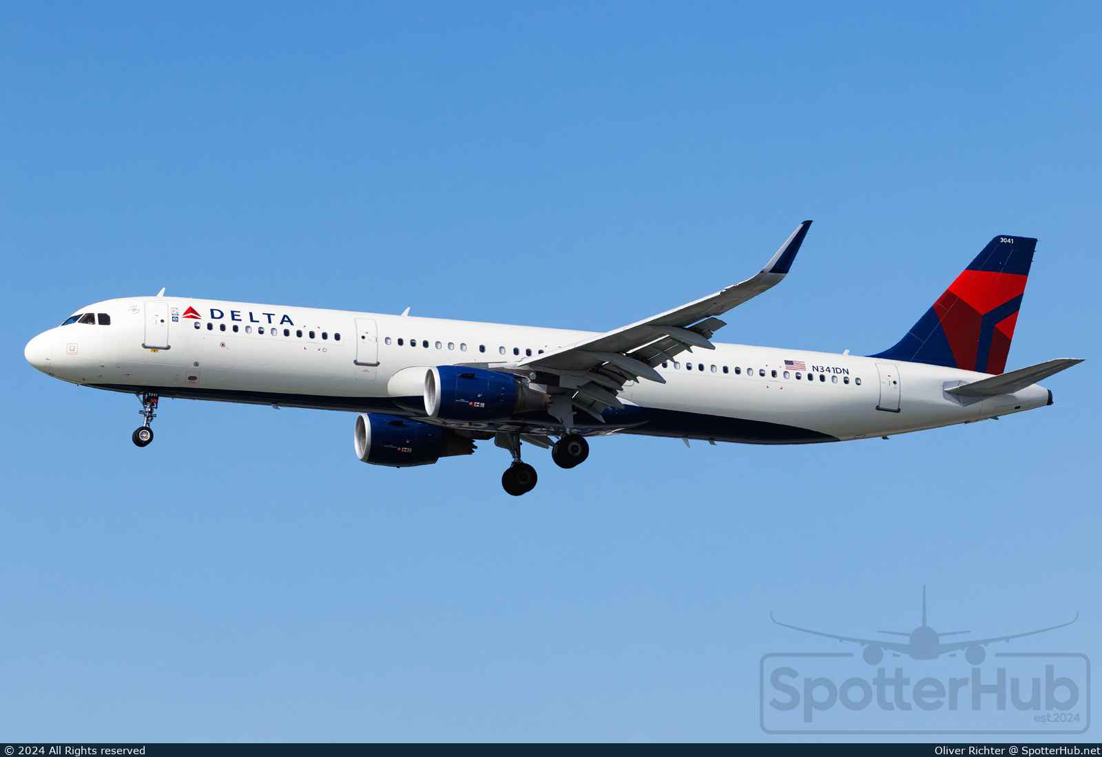 Photo of N341DN - Airbus A321-211 operated by Delta Air Lines
