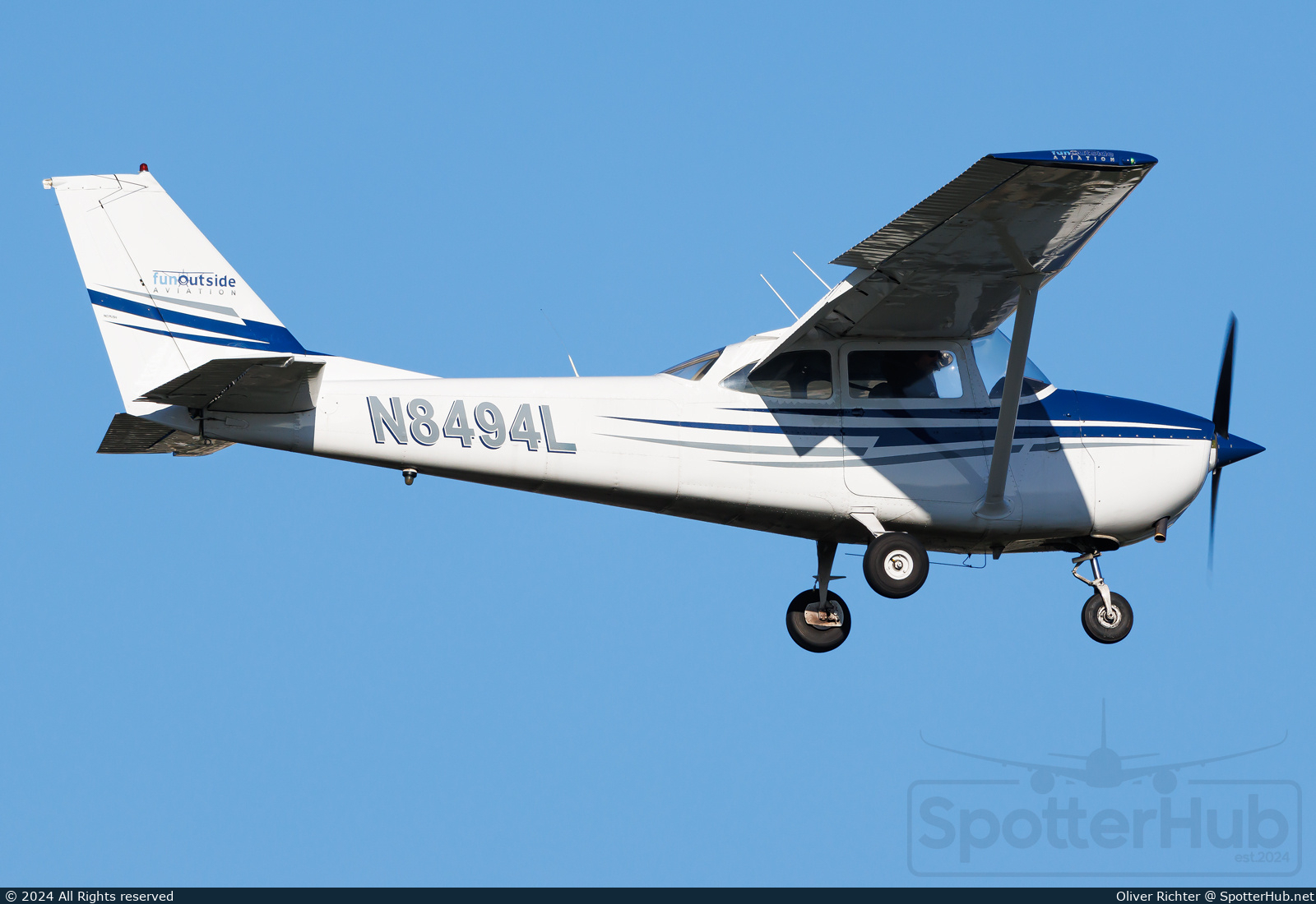 Photo of N8494L - Cessna 172I Skyhawk operated by Fun Outside Aviation