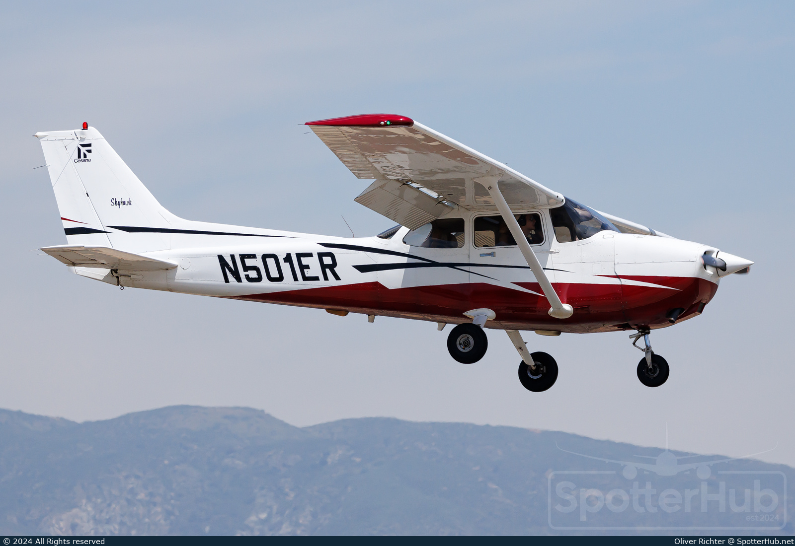 Photo of N501ER - Cessna 172S Skyhawk SP operated by Vista Air