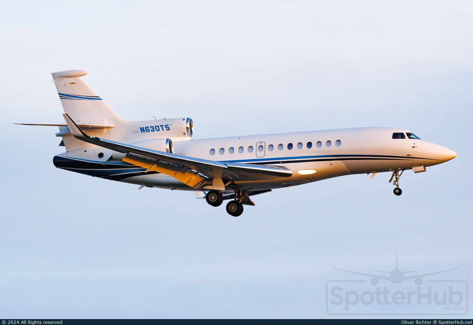 Photo of N630TS - Dassault Falcon 7X operated by Solairus Aviation