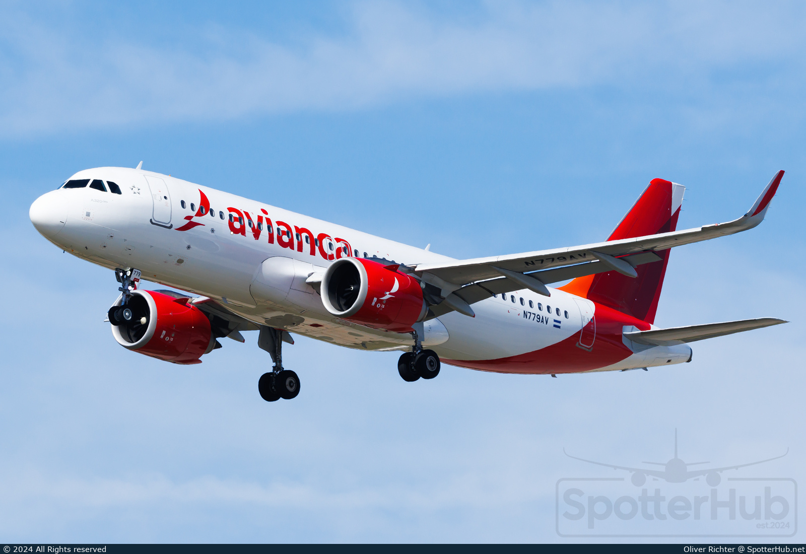Photo of N779AV - Airbus A320-251N operated by Avianca El Salvador