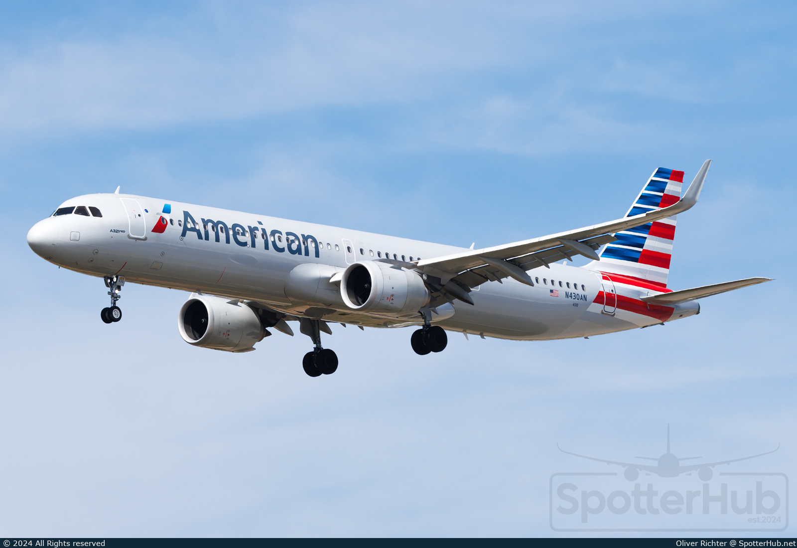 Photo of N430AN - Airbus A321-253NX operated by American Airlines