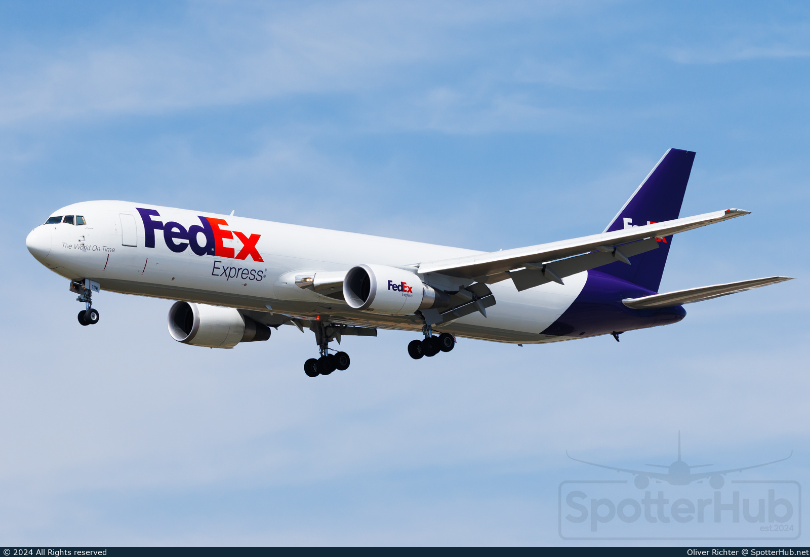 Photo of N136FE - Boeing 767-300F operated by FedEx