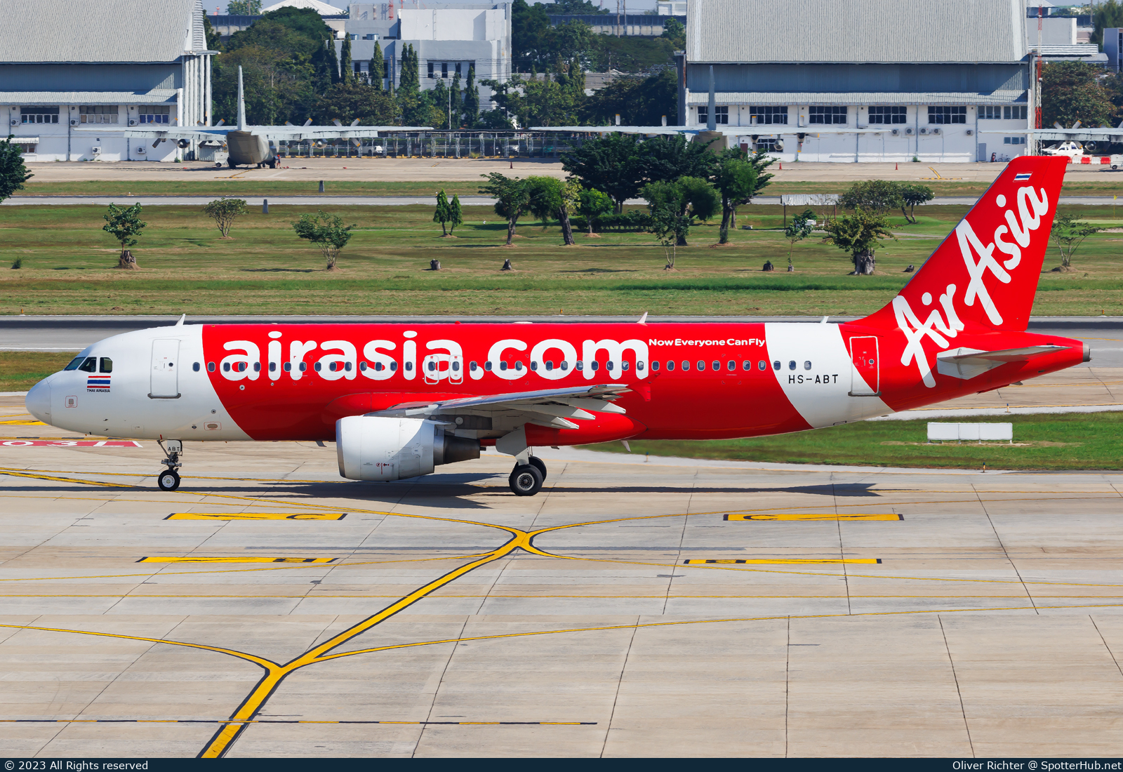 Photo of HS-ABT - Airbus A320-216 operated by Thai AirAsia