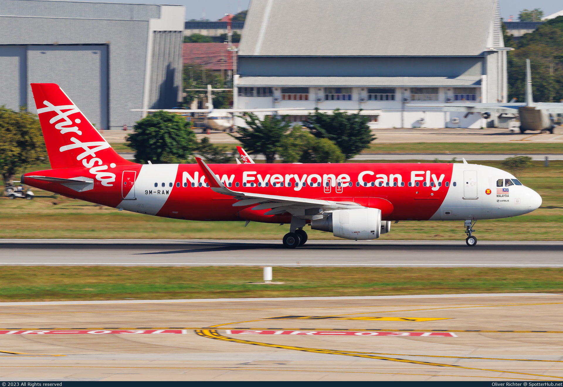 Photo of 9M-RAW - Airbus A320-216 operated by AirAsia