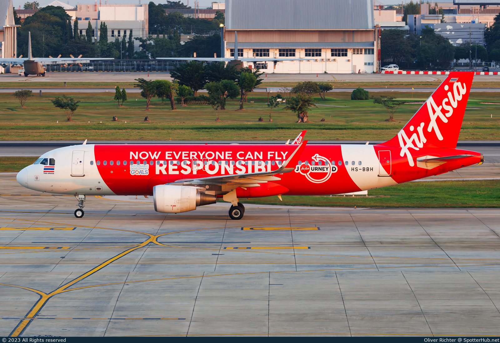 Photo of HS-BBH - Airbus A320-216 operated by Thai AirAsia