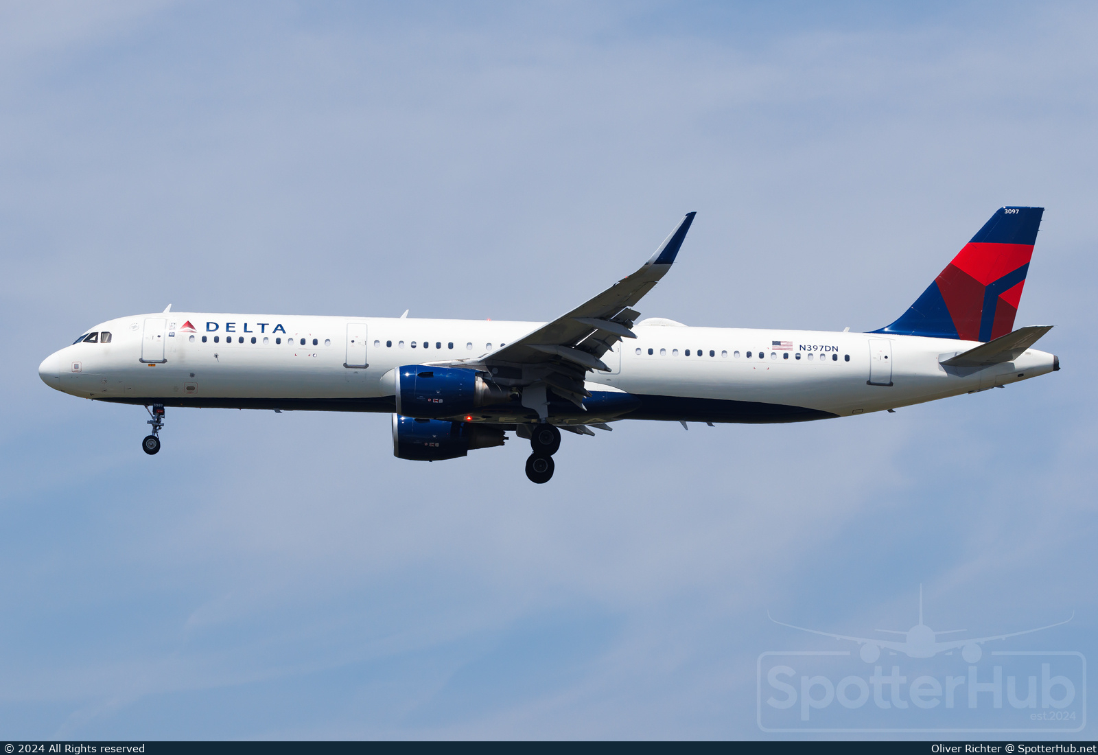 Photo of N397DN - Airbus A321-211 operated by Delta Air Lines