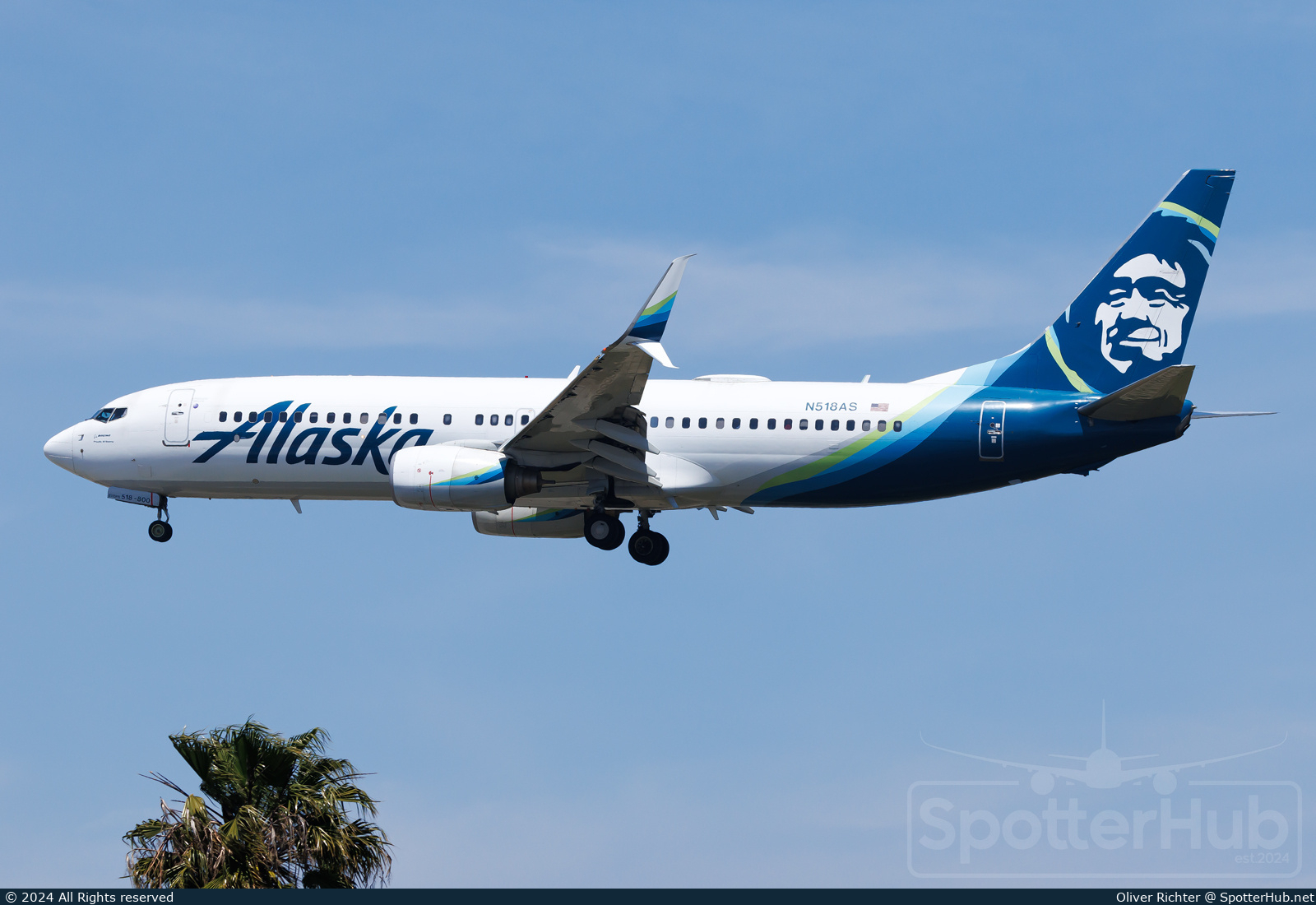 Photo of N518AS - Boeing 737-890 operated by Alaska Airlines