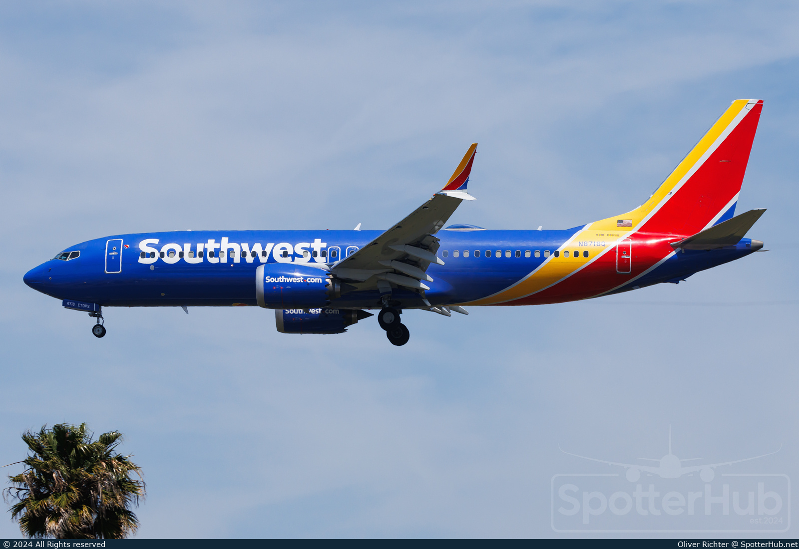 Photo of N8718Q - Boeing 737 MAX 8 operated by Southwest Airlines