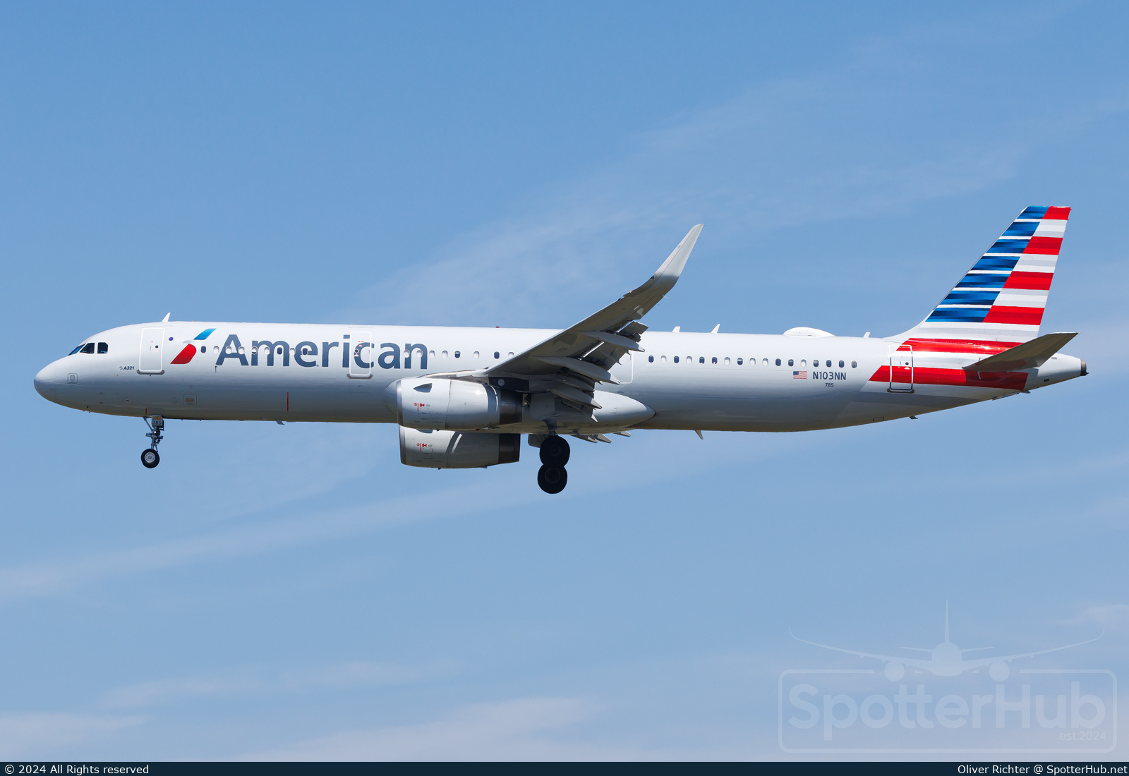 Photo of N103NN - Airbus A321-231 operated by American Airlines