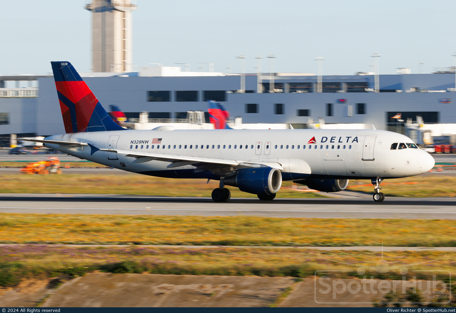 Photo of N328NW - Airbus A320-211 operated by Delta Air Lines