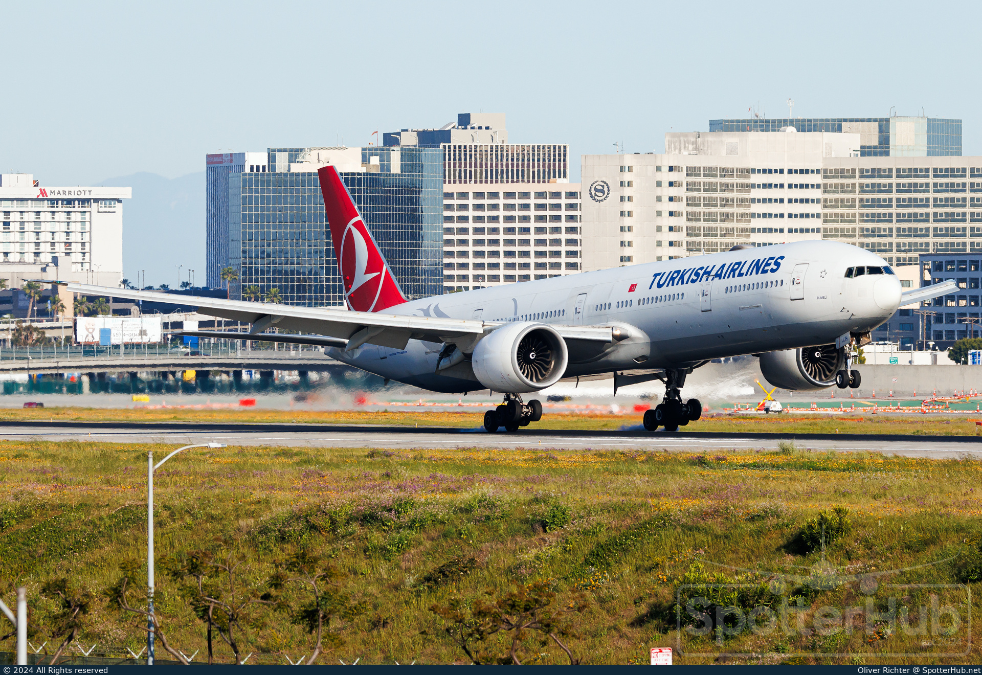 Photo of TC-JJH - Boeing 777-3F2(ER) operated by Turkish Airlines