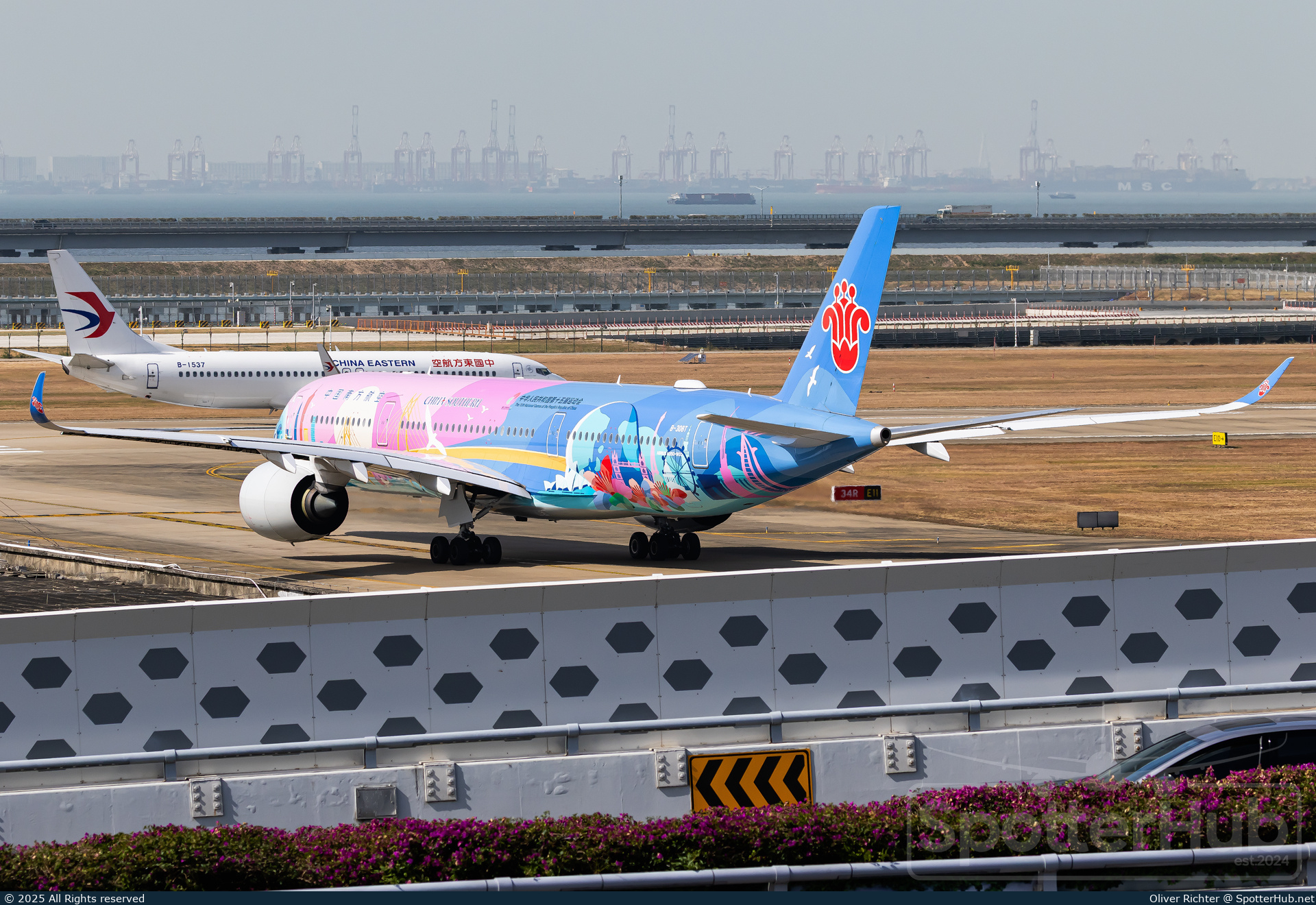 Photo of B-308T - Airbus A350-941 operated by China Southern Airlines