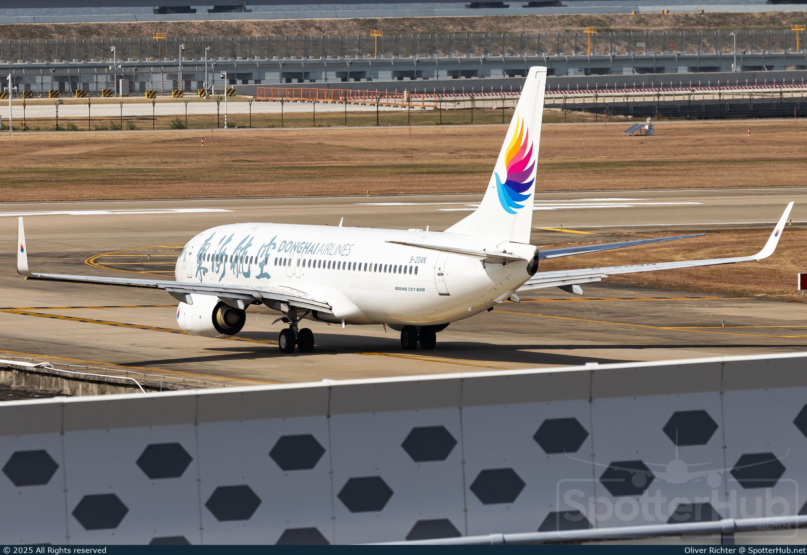 Photo of B-204N - Boeing 737-83Z operated by Donghai Airlines