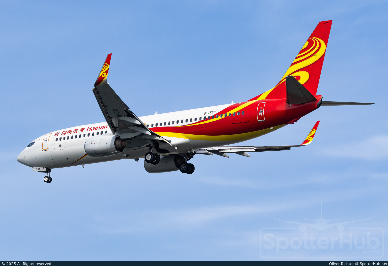 Photo of B-1733 - Boeing 737-86N operated by Hainan Airlines