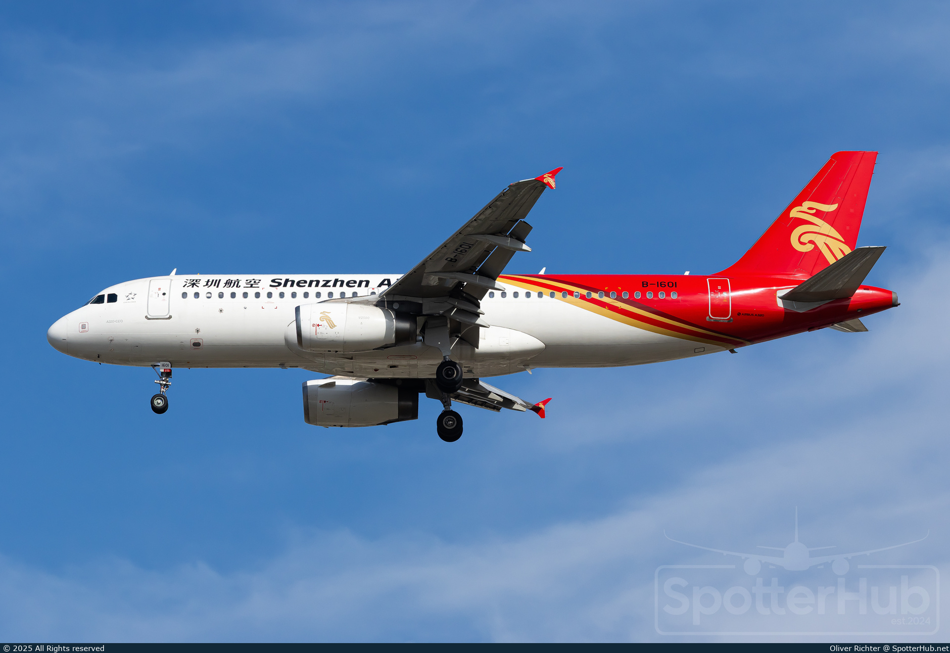 Photo of B-1601 - Airbus A320-232 operated by Shenzhen Airlines