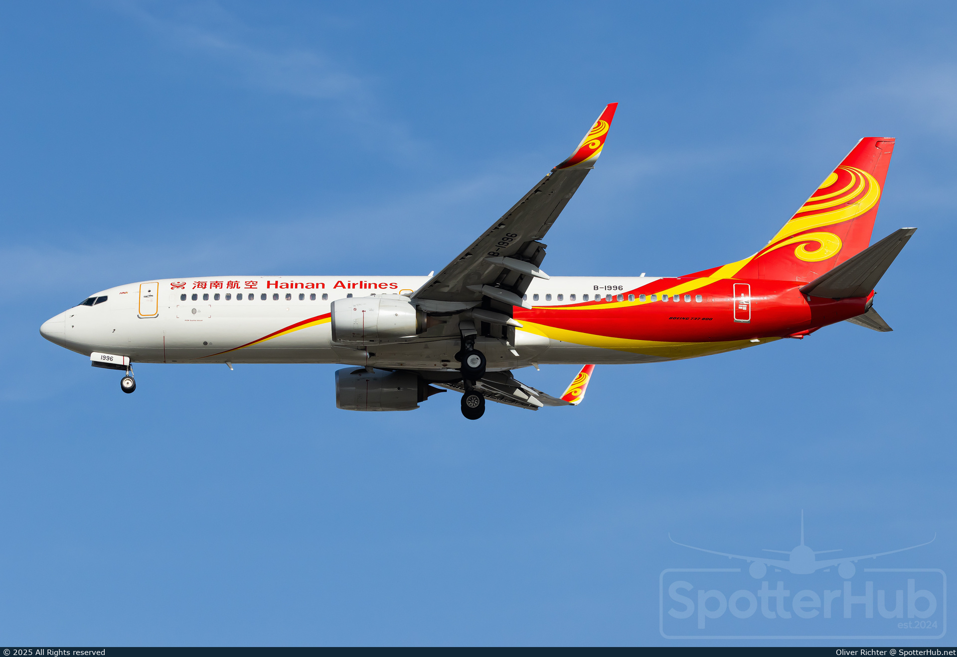 Photo of B-1996 - Boeing 737-84P operated by Hainan Airlines