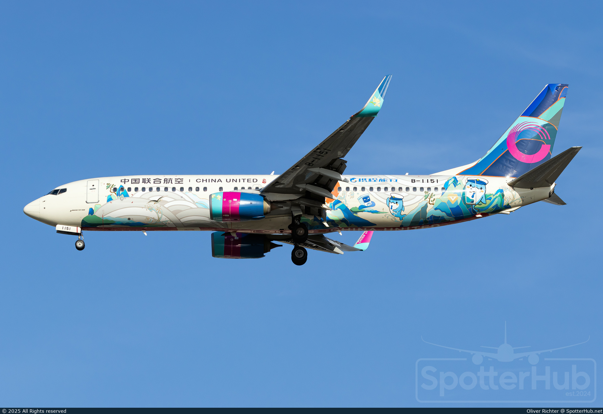 Photo of B-1151 - Boeing 737-89P operated by China United Airlines