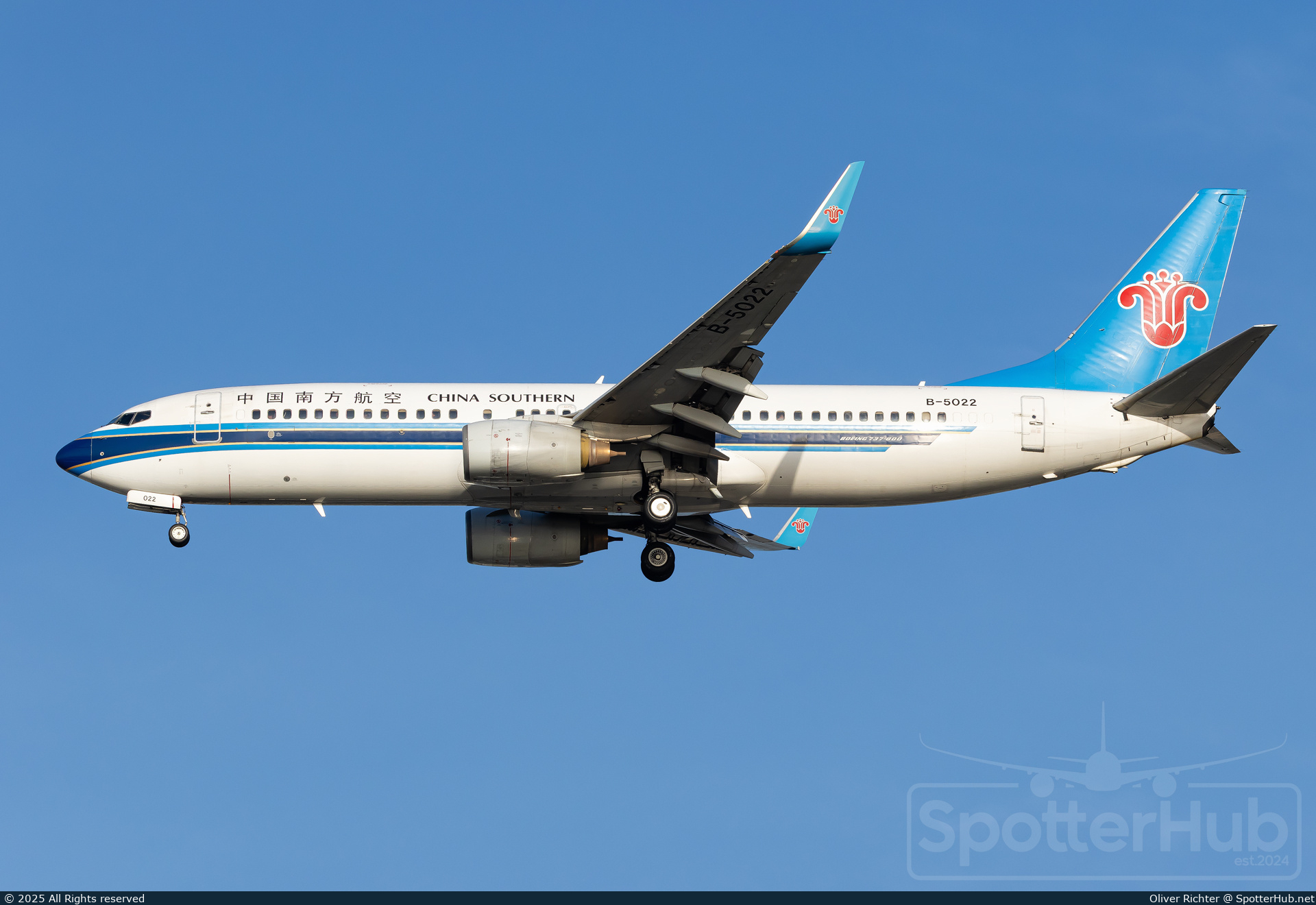 Photo of B-5022 - Boeing 737-81B operated by China Southern Airlines