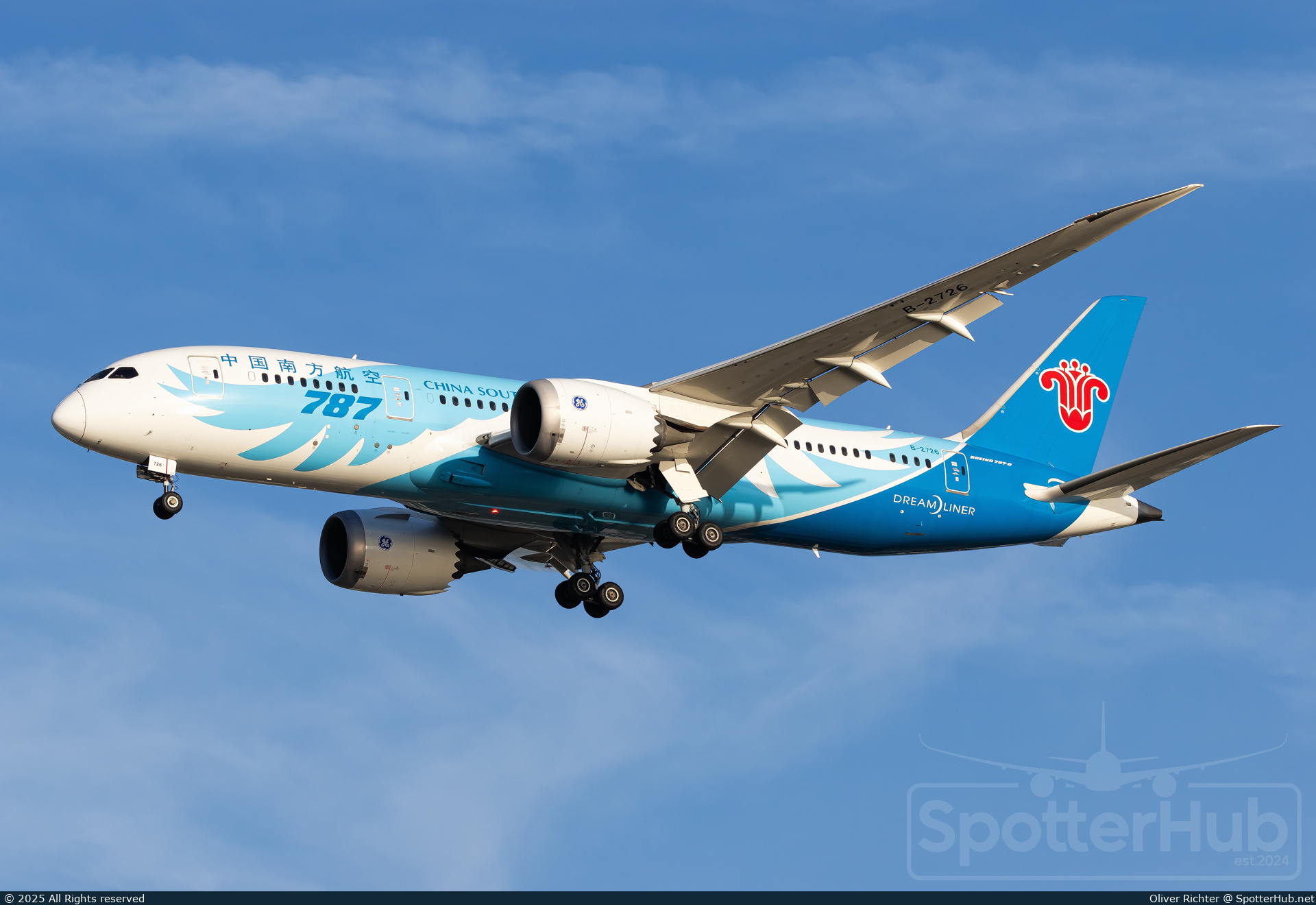 Photo of B-2726 - Boeing 787-8 Dreamliner operated by China Southern Airlines