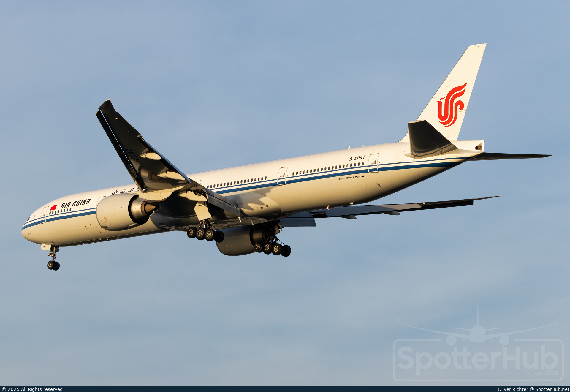 Photo of B-2047 - Boeing 777-39L(ER) operated by Air China