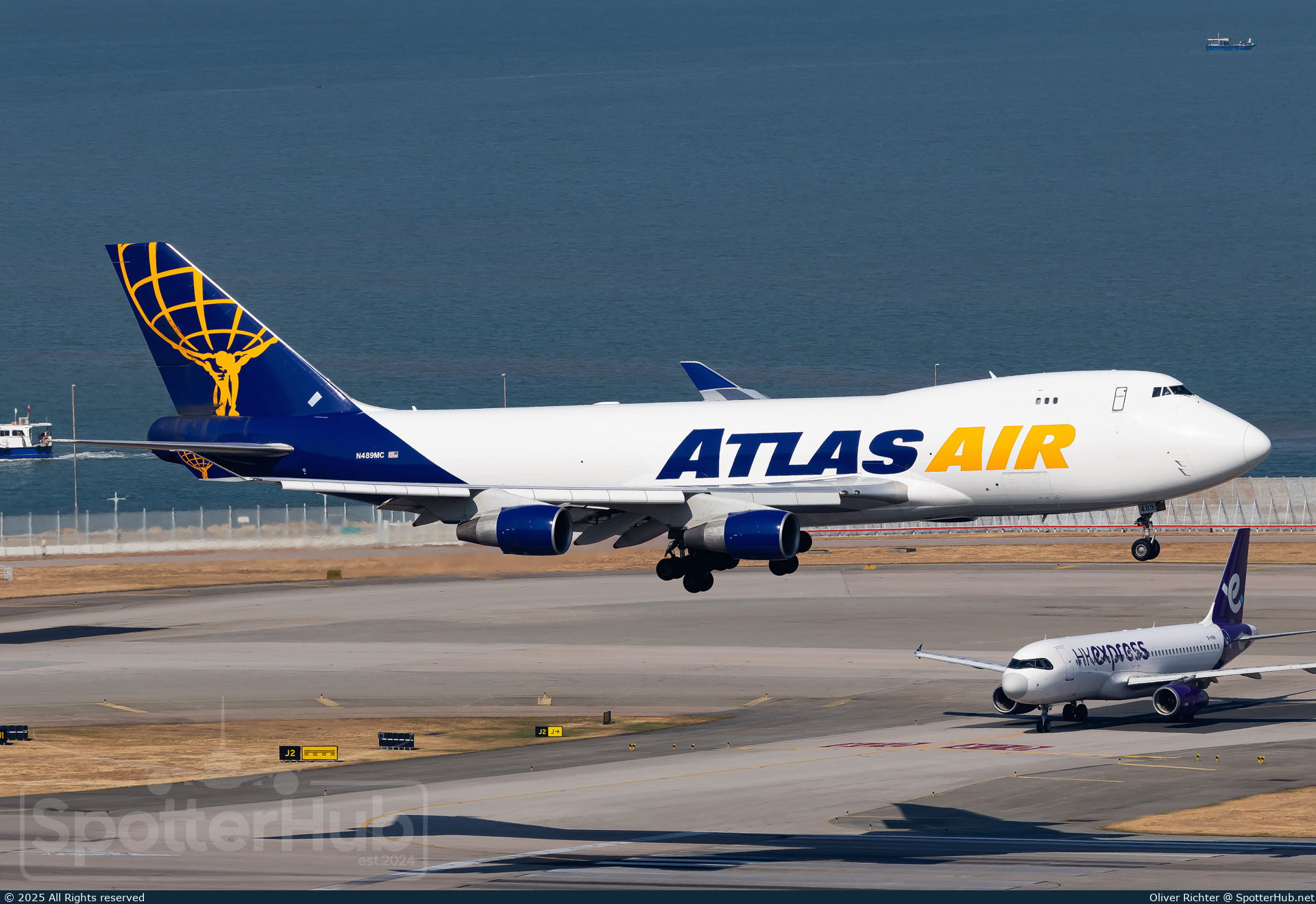 Photo of N489MC - Boeing 747-412F operated by Atlas Air