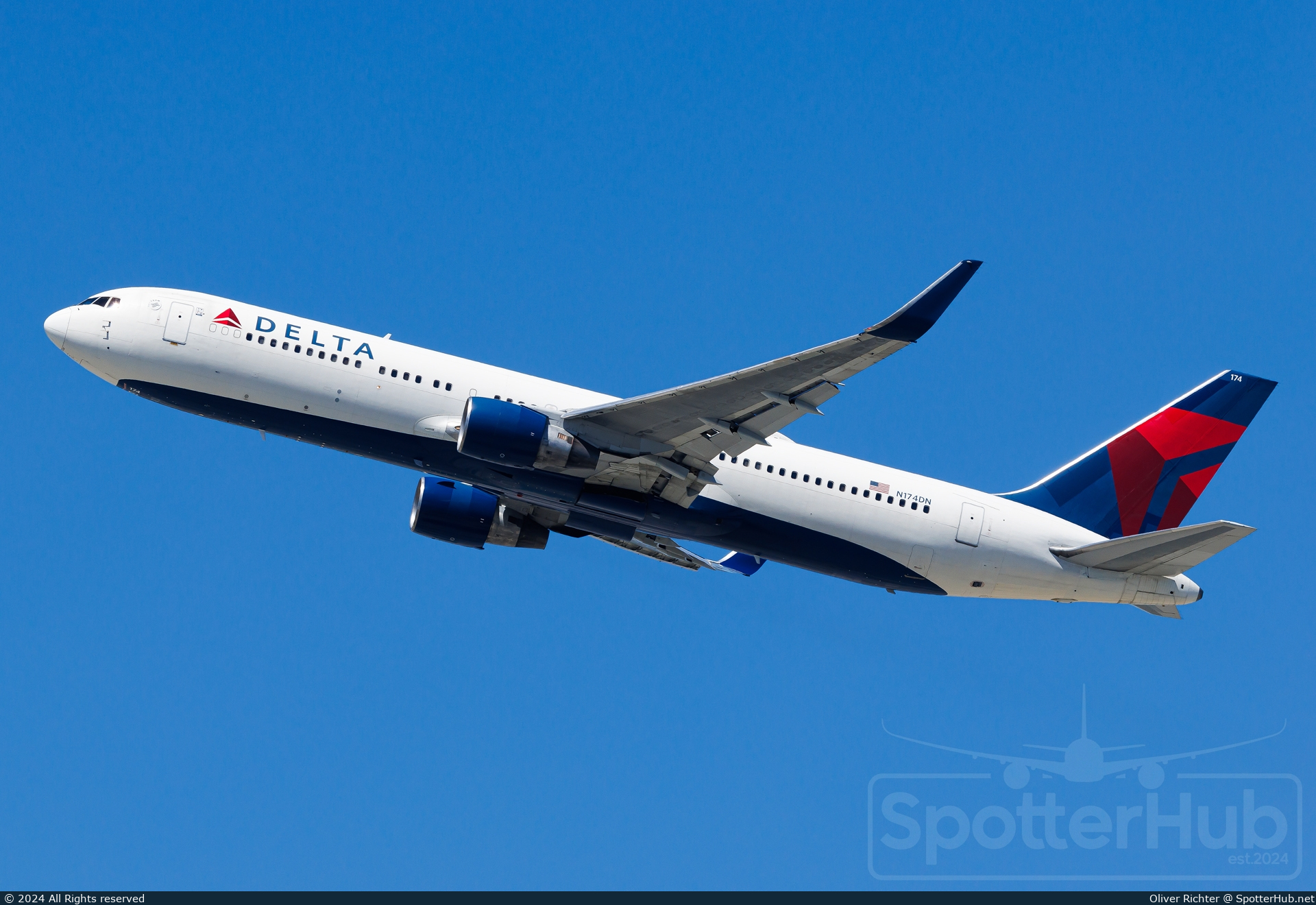 Photo of N174DN - Boeing 767-332(ER) operated by Delta Air Lines