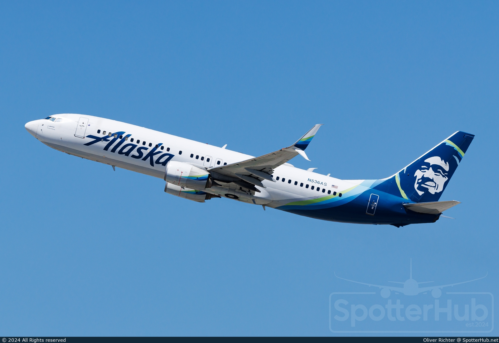 Photo of N536AS - Boeing 737-890 operated by Alaska Airlines