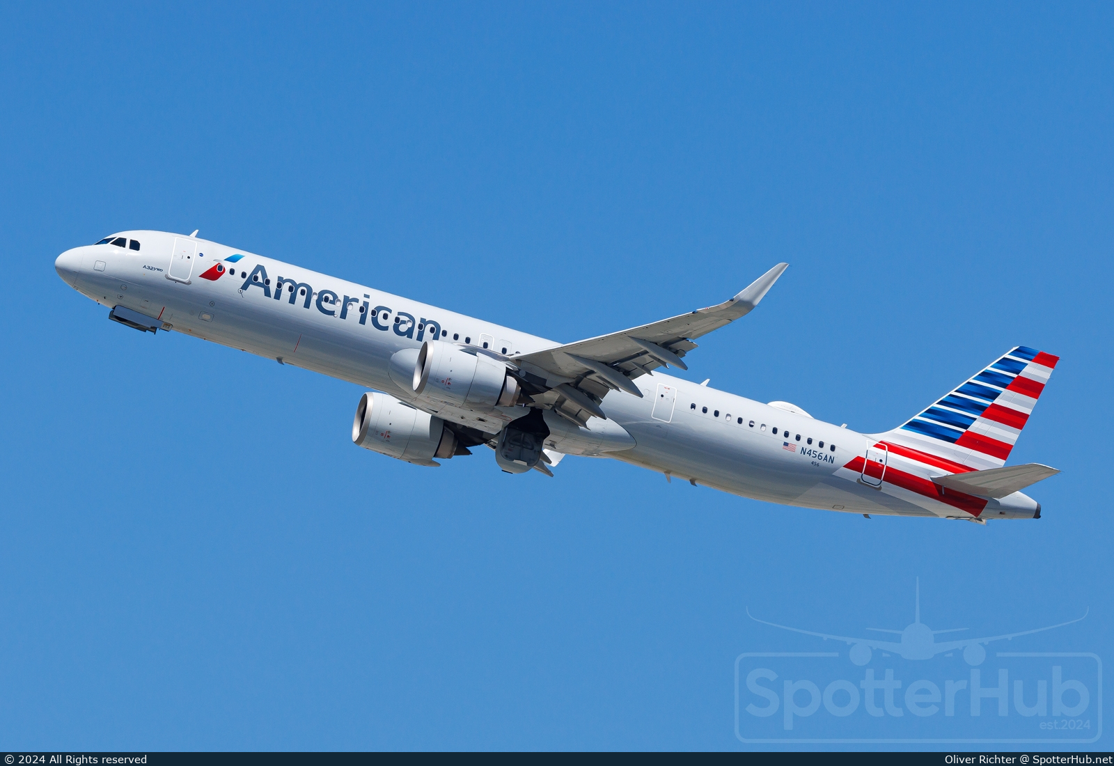 Photo of N456AN - Airbus A321-253NX operated by American Airlines