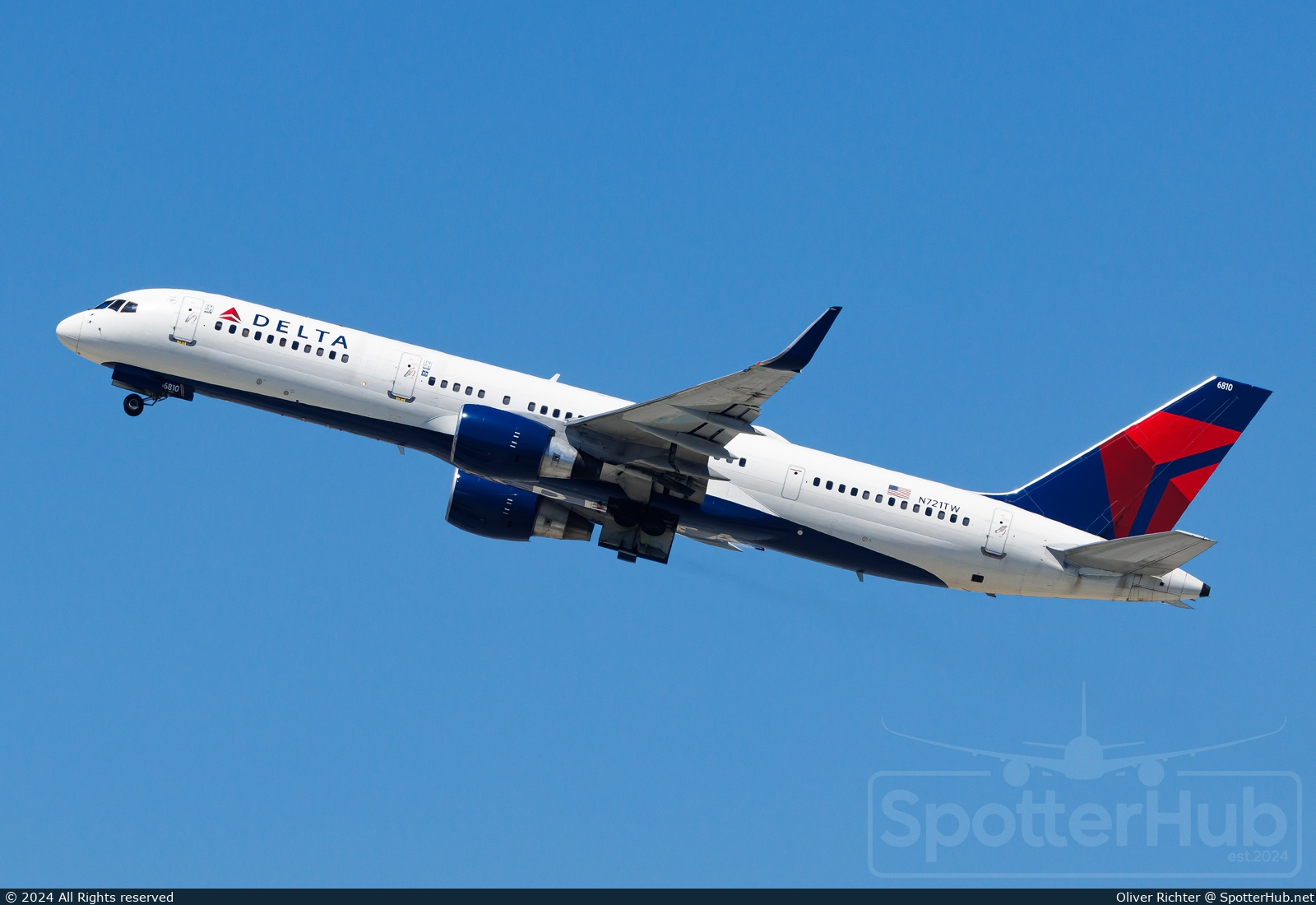 Photo of N721TW - Boeing 757-231 operated by Delta Air Lines