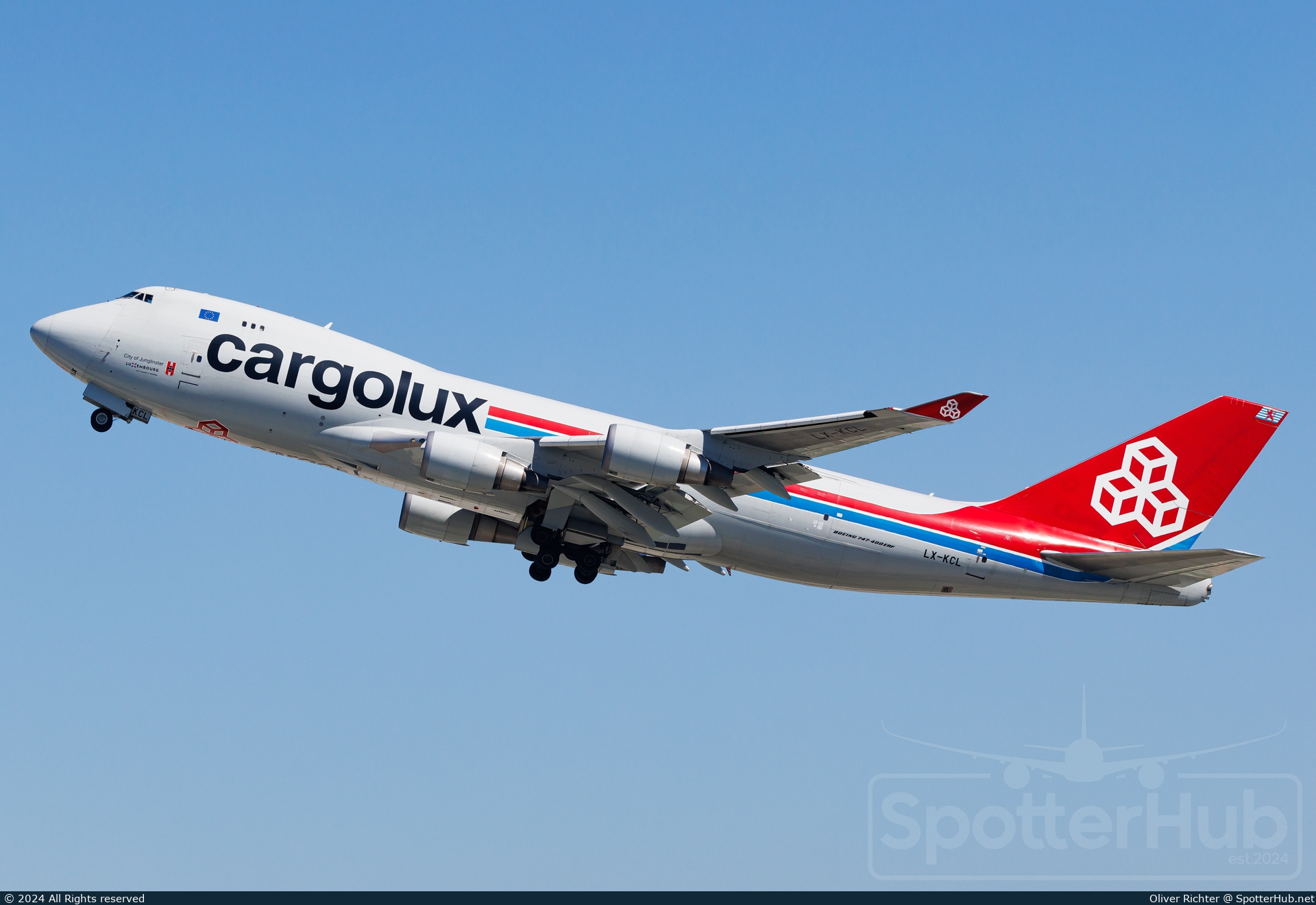 Photo of LX-KCL - Boeing 747-4HAF(ER) operated by Cargolux