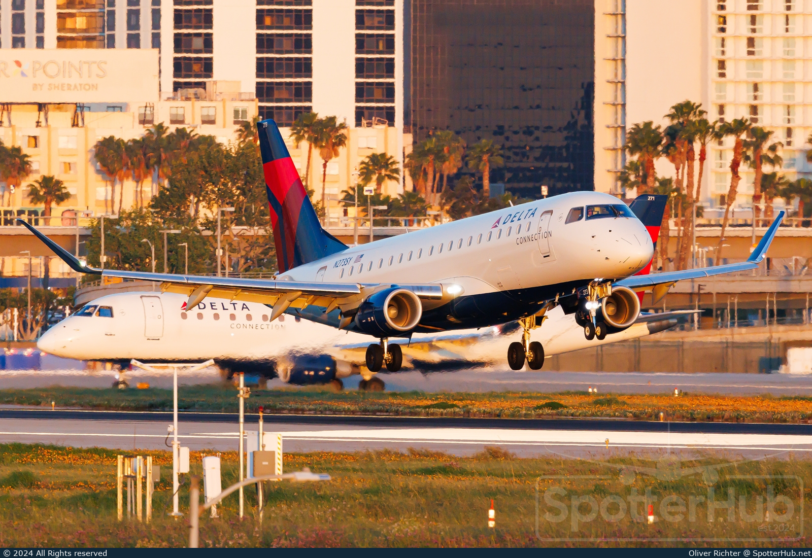 Photo of N273SY - Embraer ERJ-175LR operated by Delta Connection (opb SkyWest Airlines)