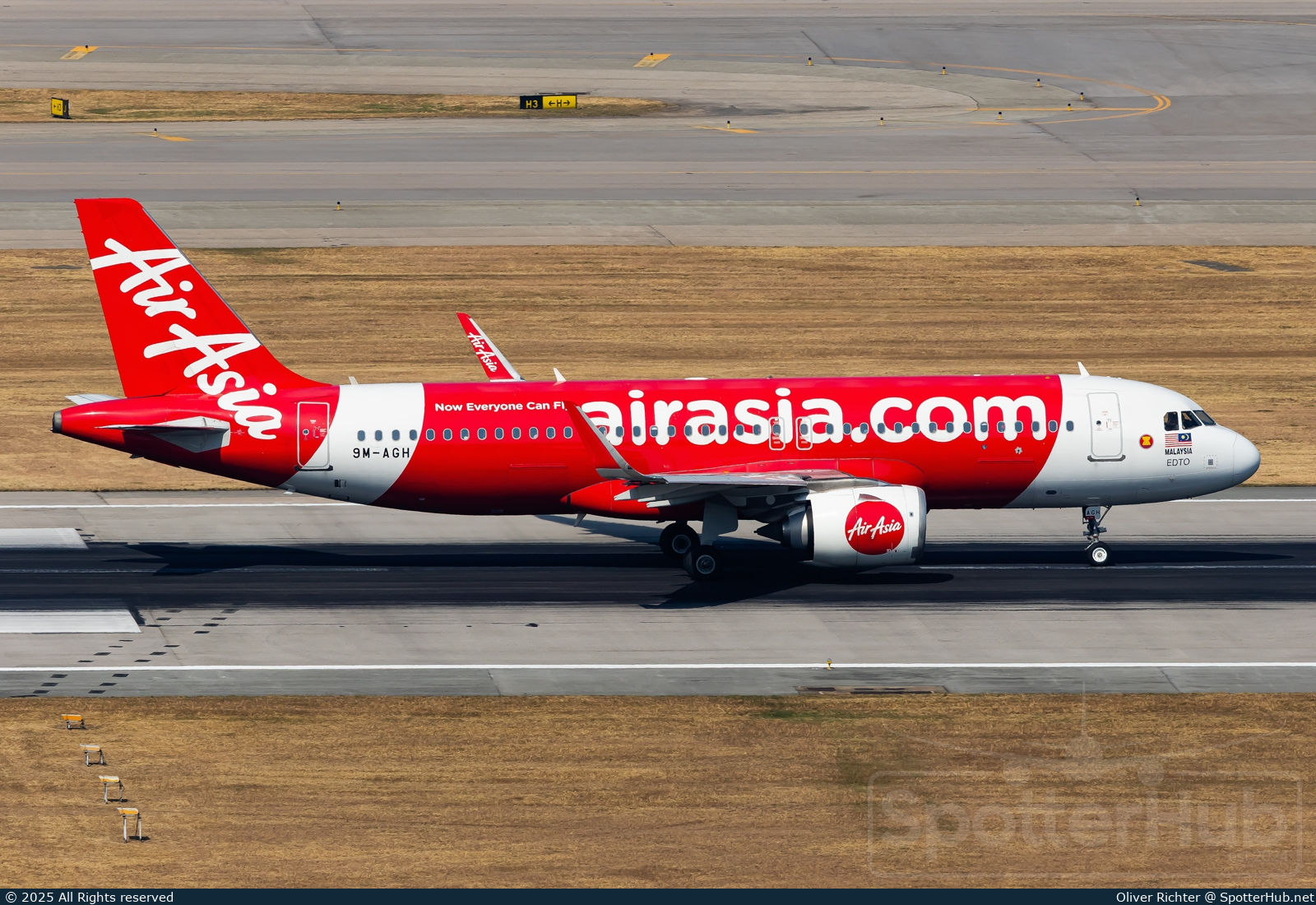 Photo of 9M-AGH - Airbus A320-251N operated by AirAsia