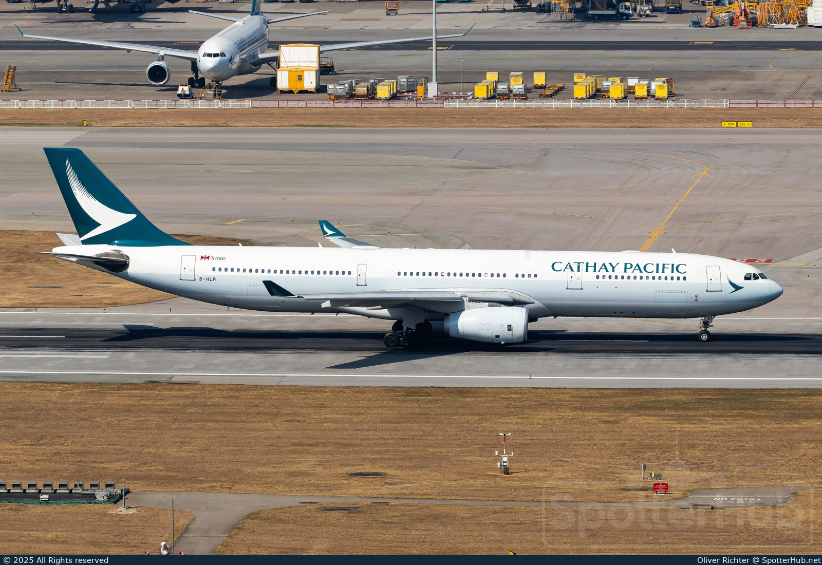 Photo of B-HLR - Airbus A330-343 operated by Cathay Pacific Airways