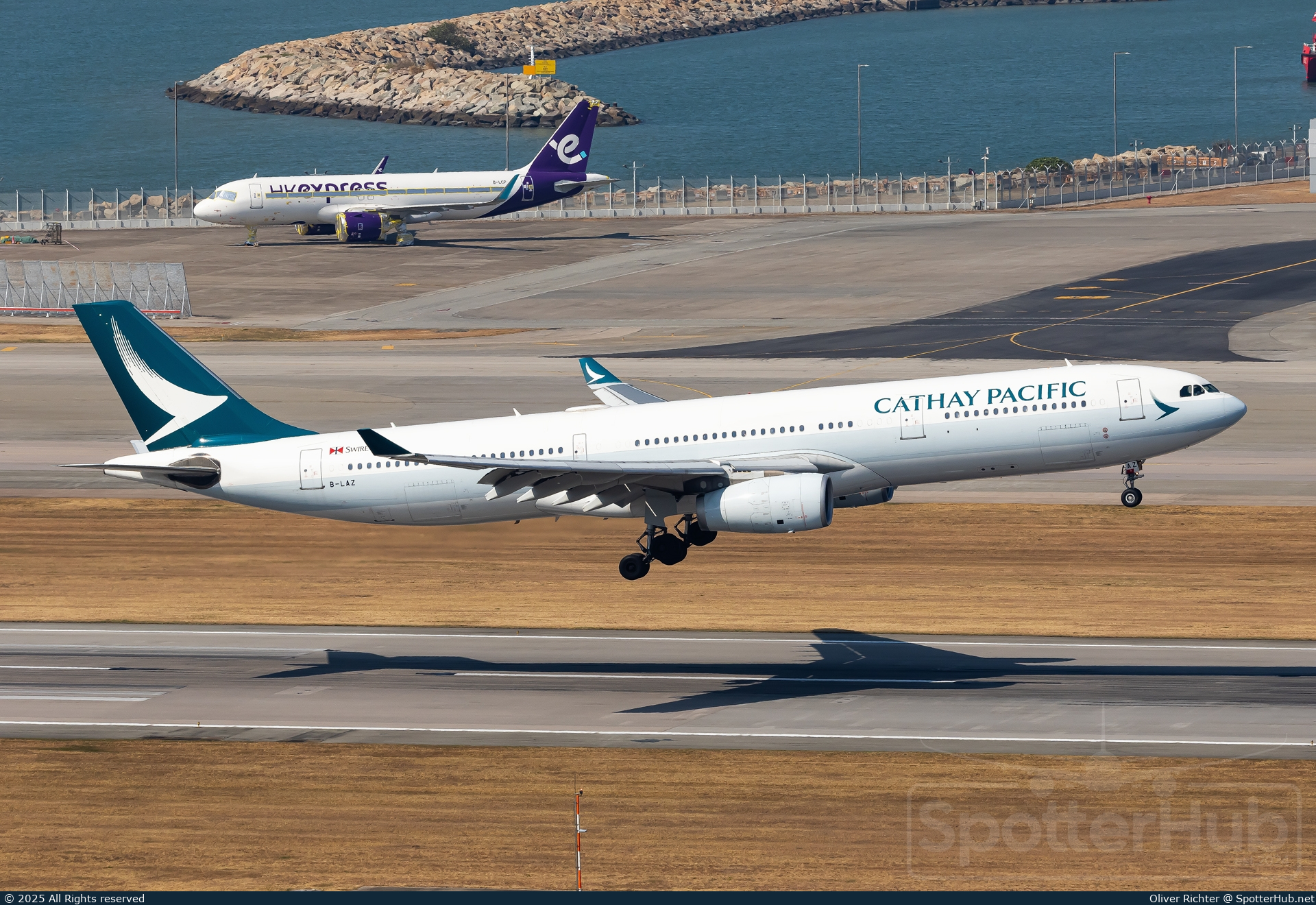Photo of B-LAZ - Airbus A330-343 operated by Cathay Pacific Airways