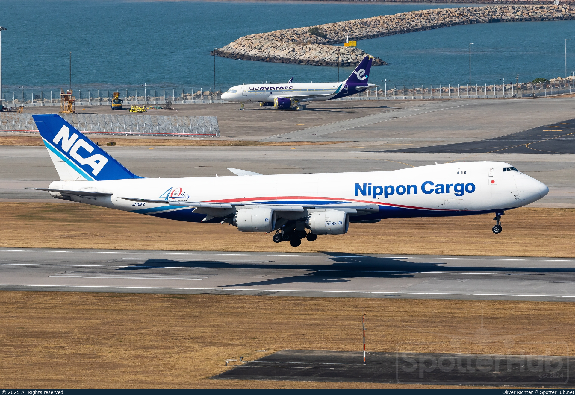 Photo of JA18KZ - Boeing 747-8KZF operated by Nippon Cargo Airlines