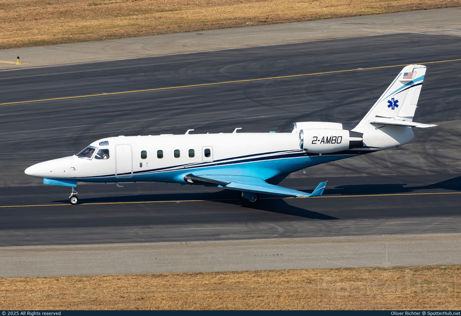 Photo of 2-AMBO - Gulfstream G100 operated by Private