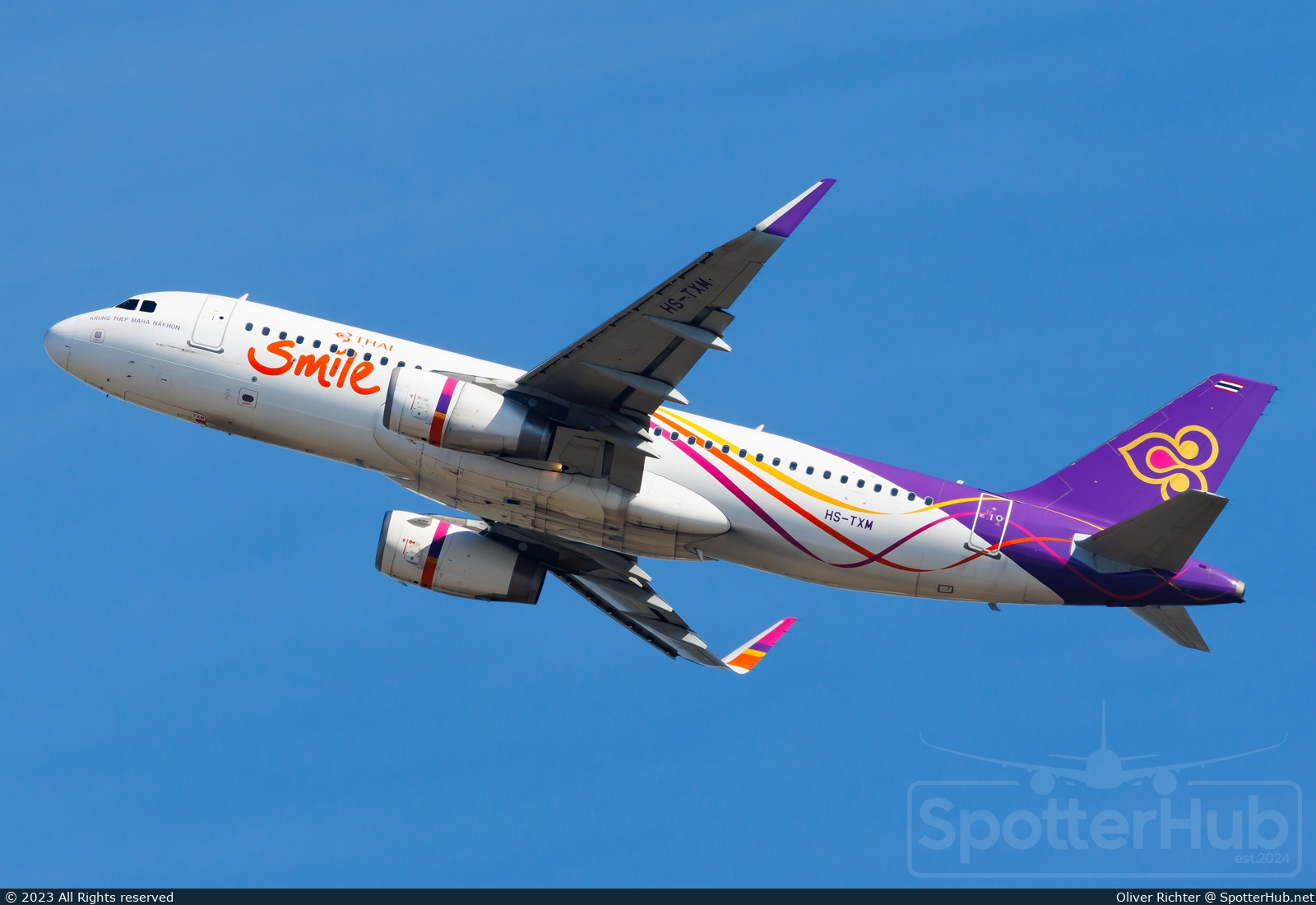 Photo of HS-TXM - Airbus A320-232 operated by Thai Smile
