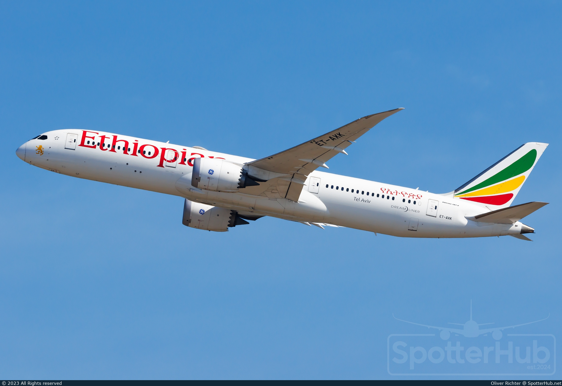 Photo of ET-AXK - Boeing 787-9 Dreamliner operated by Ethiopian Airlines