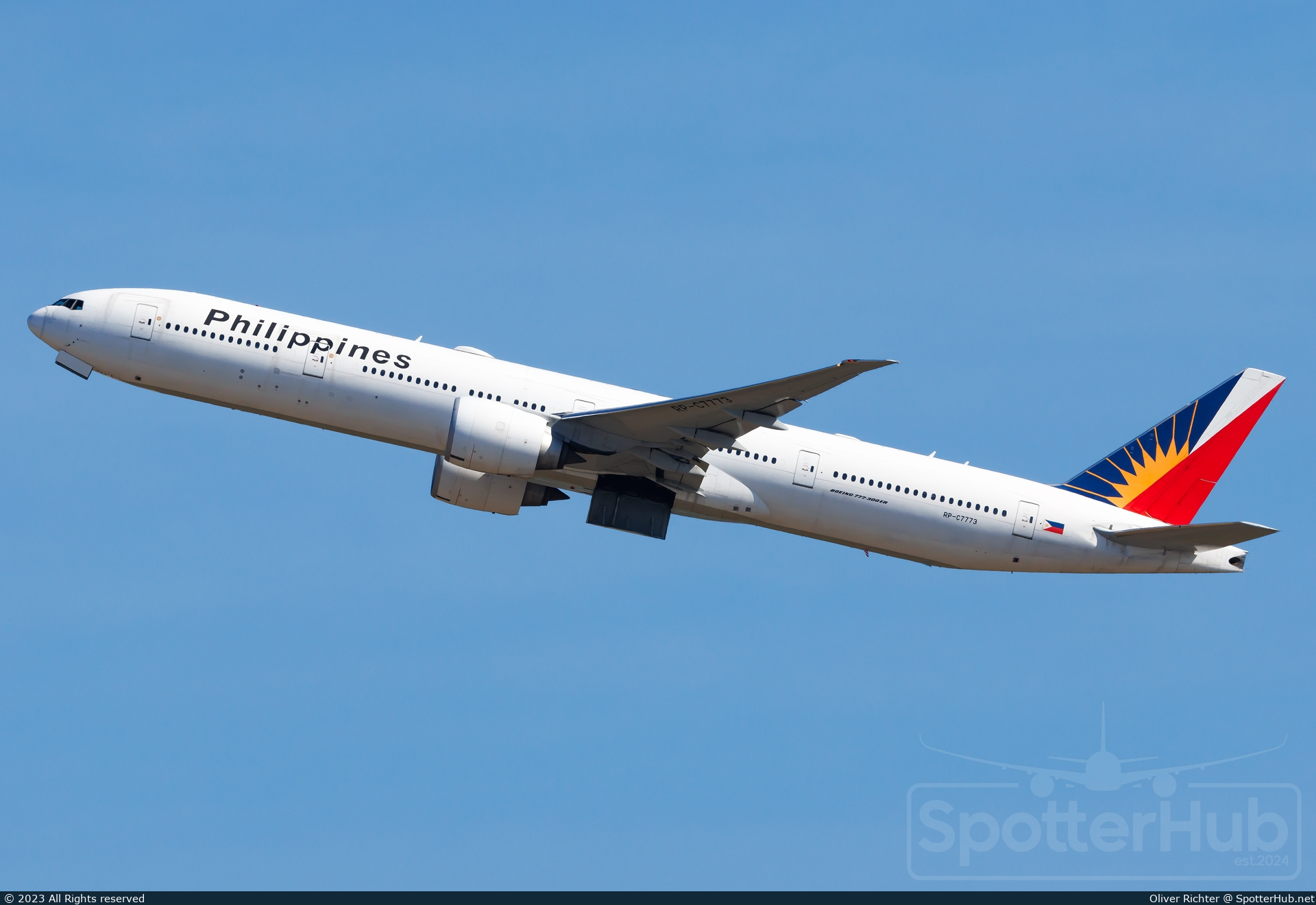 Photo of RP-C7773 - Boeing 777-3F6(ER) operated by Philippine Airlines