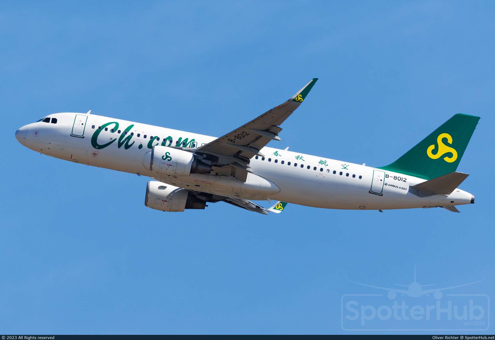 Photo of B-8012 - Airbus A320-214 operated by Spring Airlines