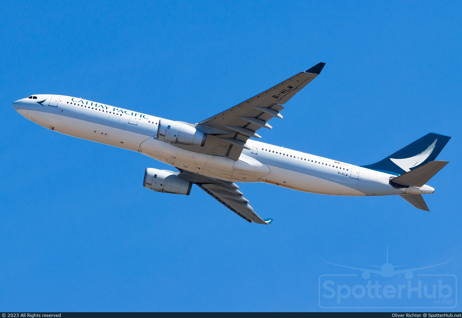 Photo of B-HLM - Airbus A330-343 operated by Cathay Pacific Airways