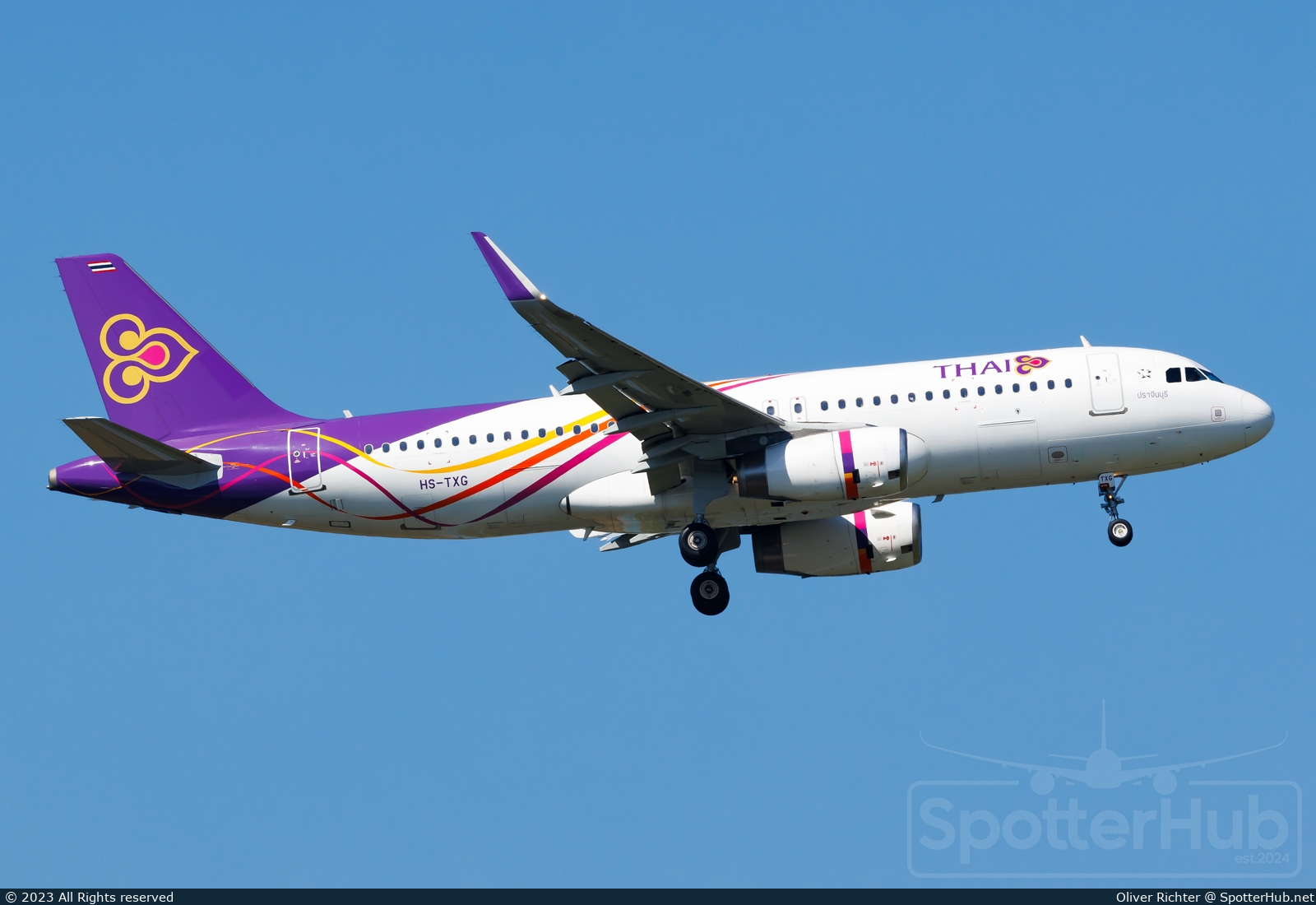 Photo of HS-TXG - Airbus A320-232 operated by Thai Airways International
