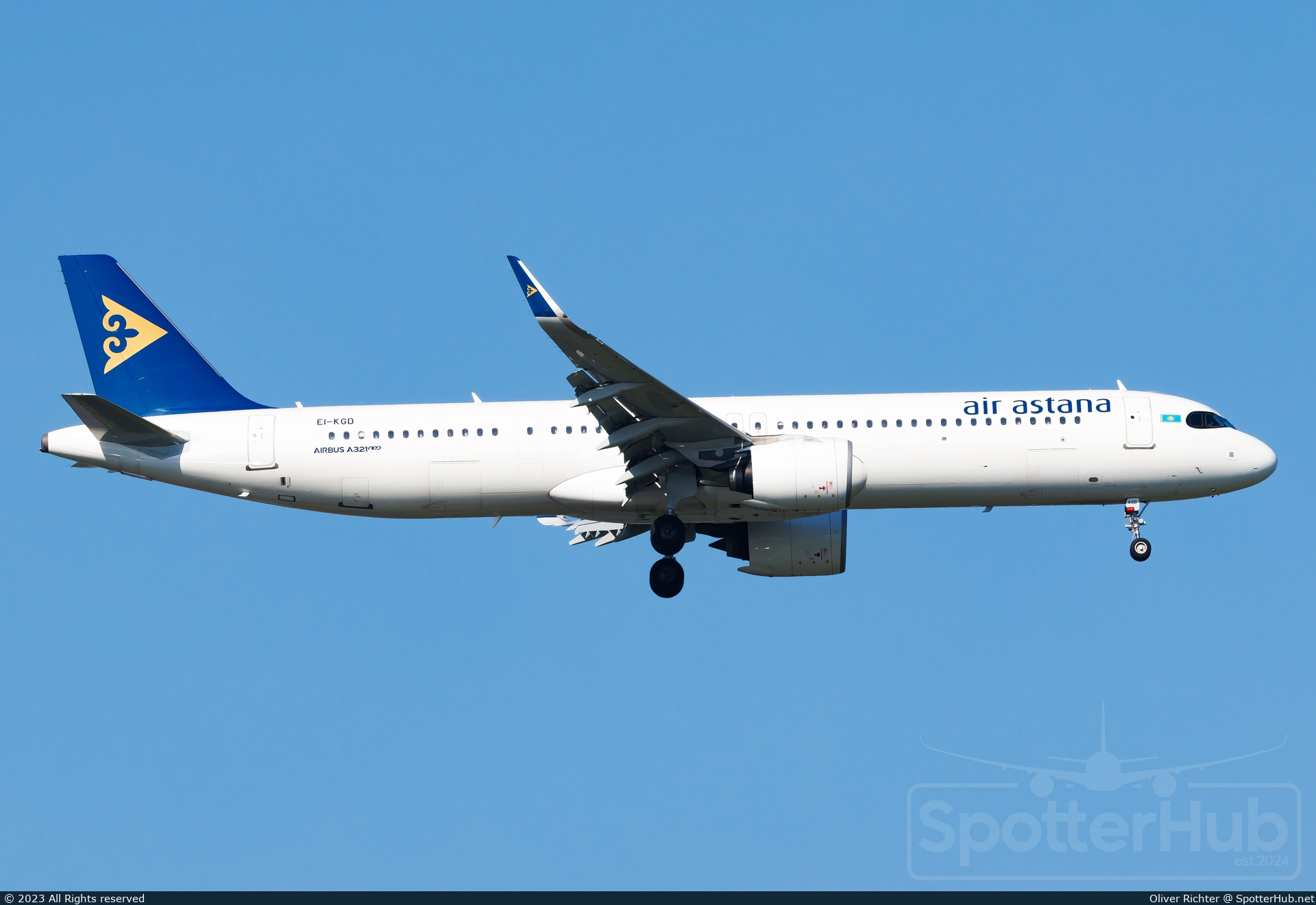 Photo of EI-KGD - Airbus A321-271NX operated by Air Astana