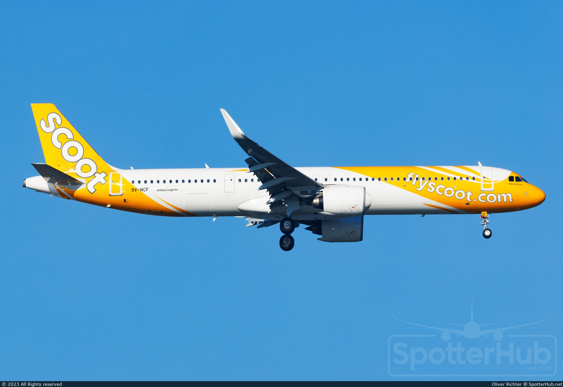 Photo of 9V-NCF - Airbus A321-271NX operated by Scoot